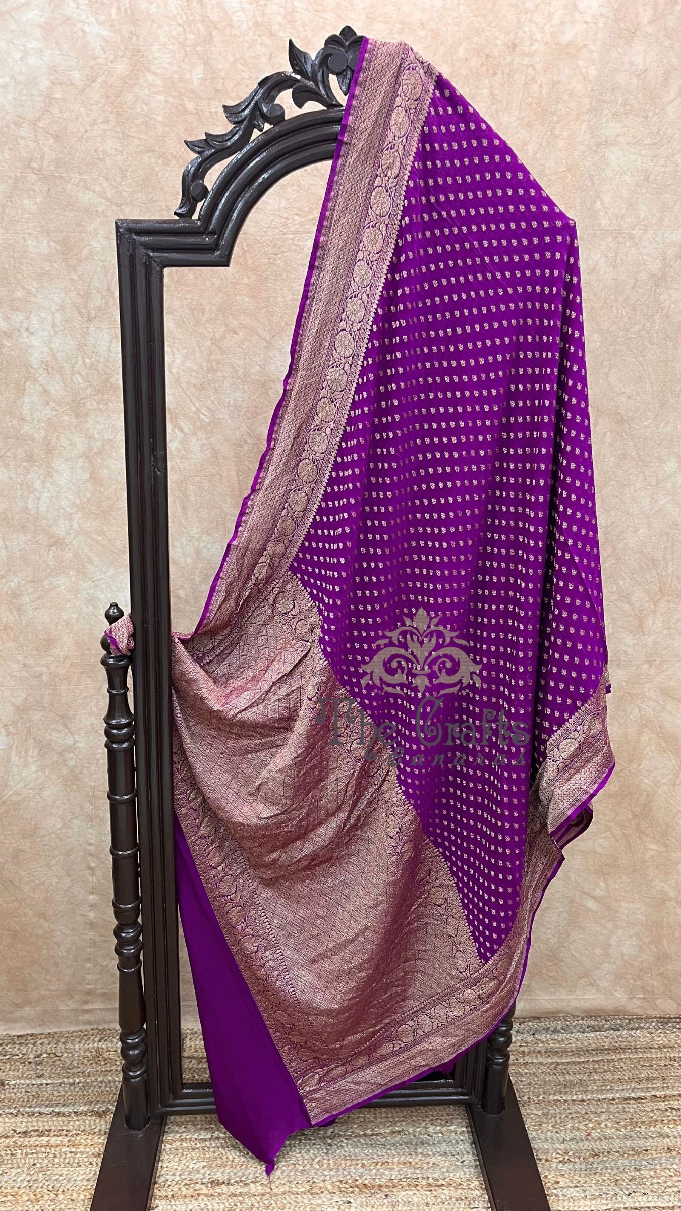 Khaddi Georgette Banarasi Saree - Antique Zari