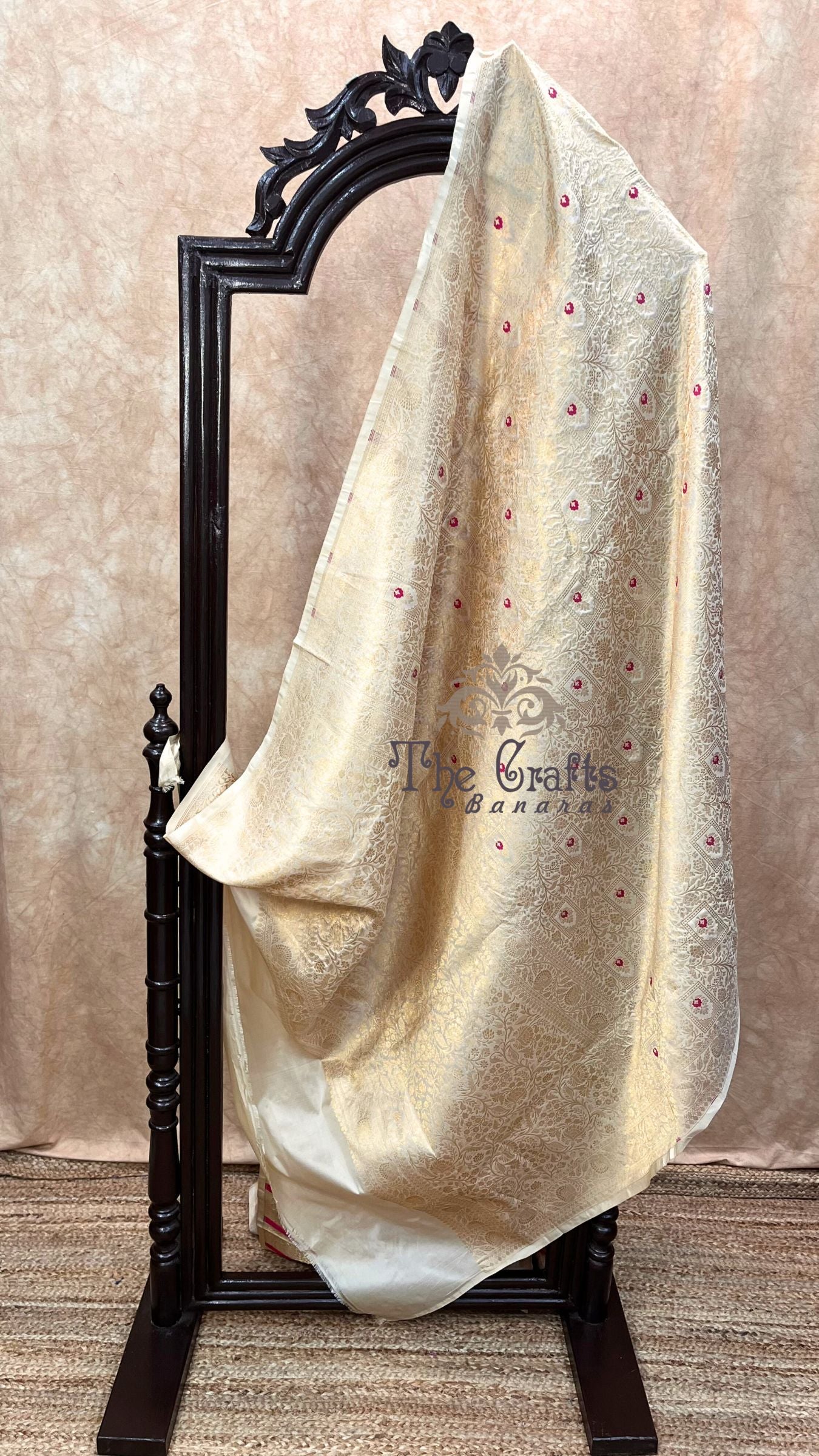 Pure Katan Silk Handloom Banarasi Saree - Tanchui Brocade Meena