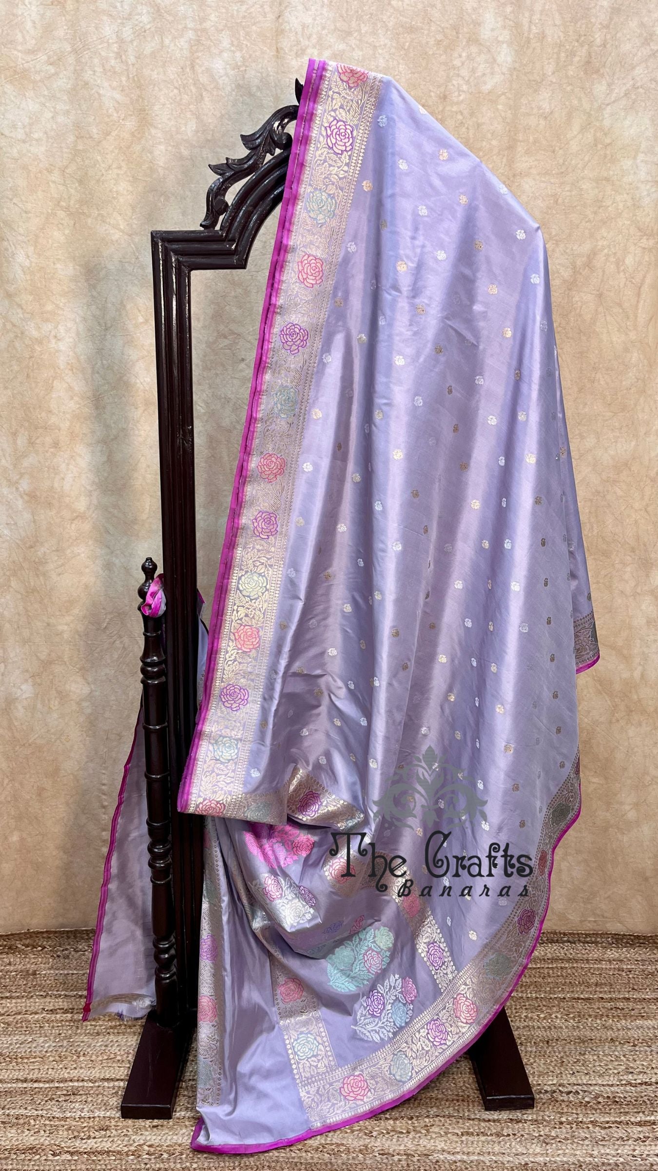 Pure Katan Silk Handloom Banarasi Saree - with sona rupa kadhua motifs