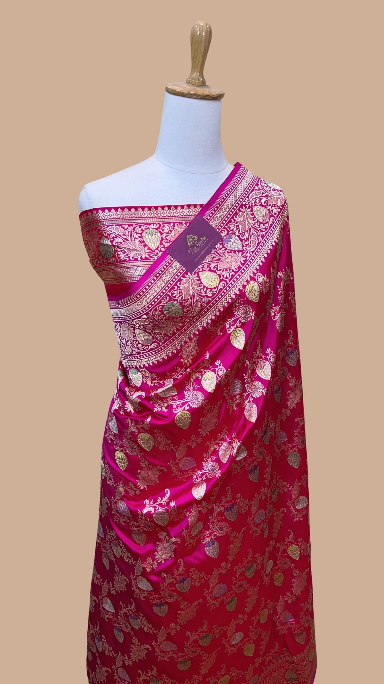 Pure Katan Silk Handloom Banarasi Saree - All Over Kadiyal Jaal Work