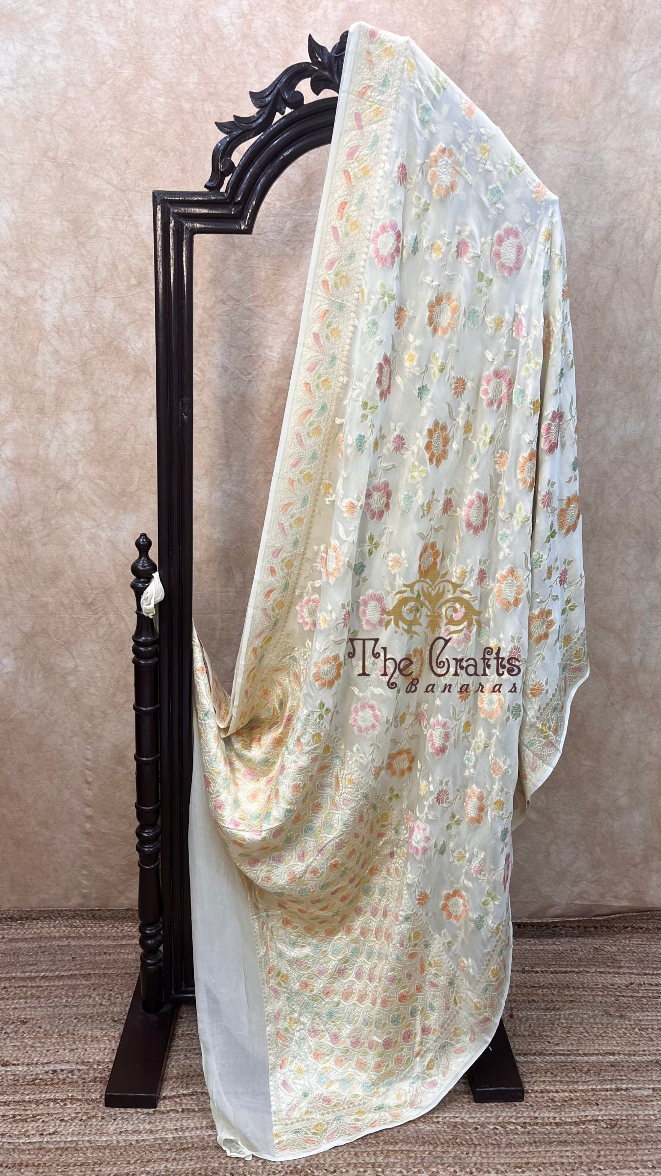 Khaddi Georgette Handloom Banarasi Saree - Water Zari
