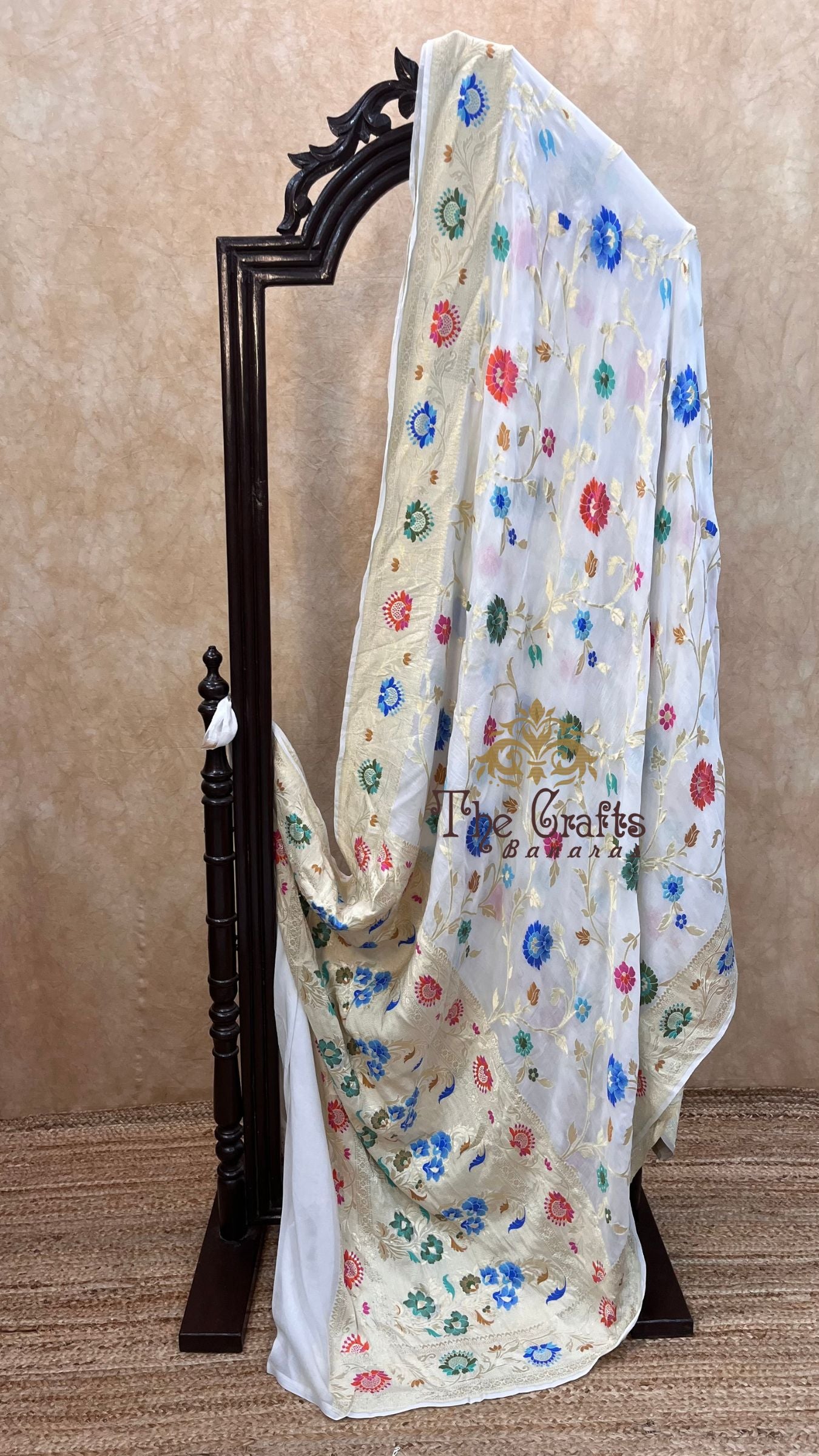 Khaddi Georgette Handloom Banarasi Saree - Jaal with Meenakari