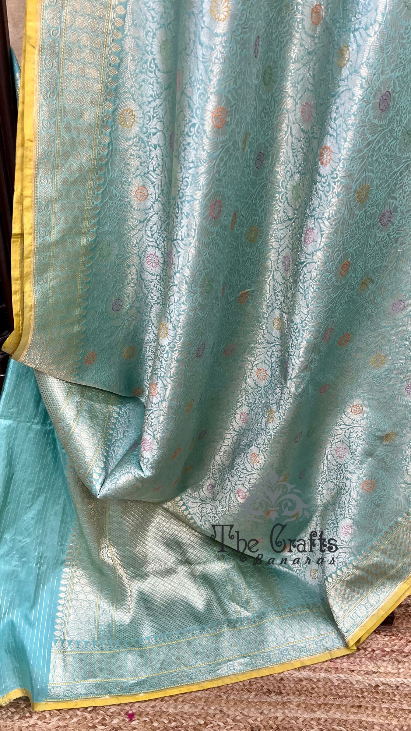 Pure Katan Silk Handloom Banarasi Saree - Kadhua Tanchui Brocade Meena