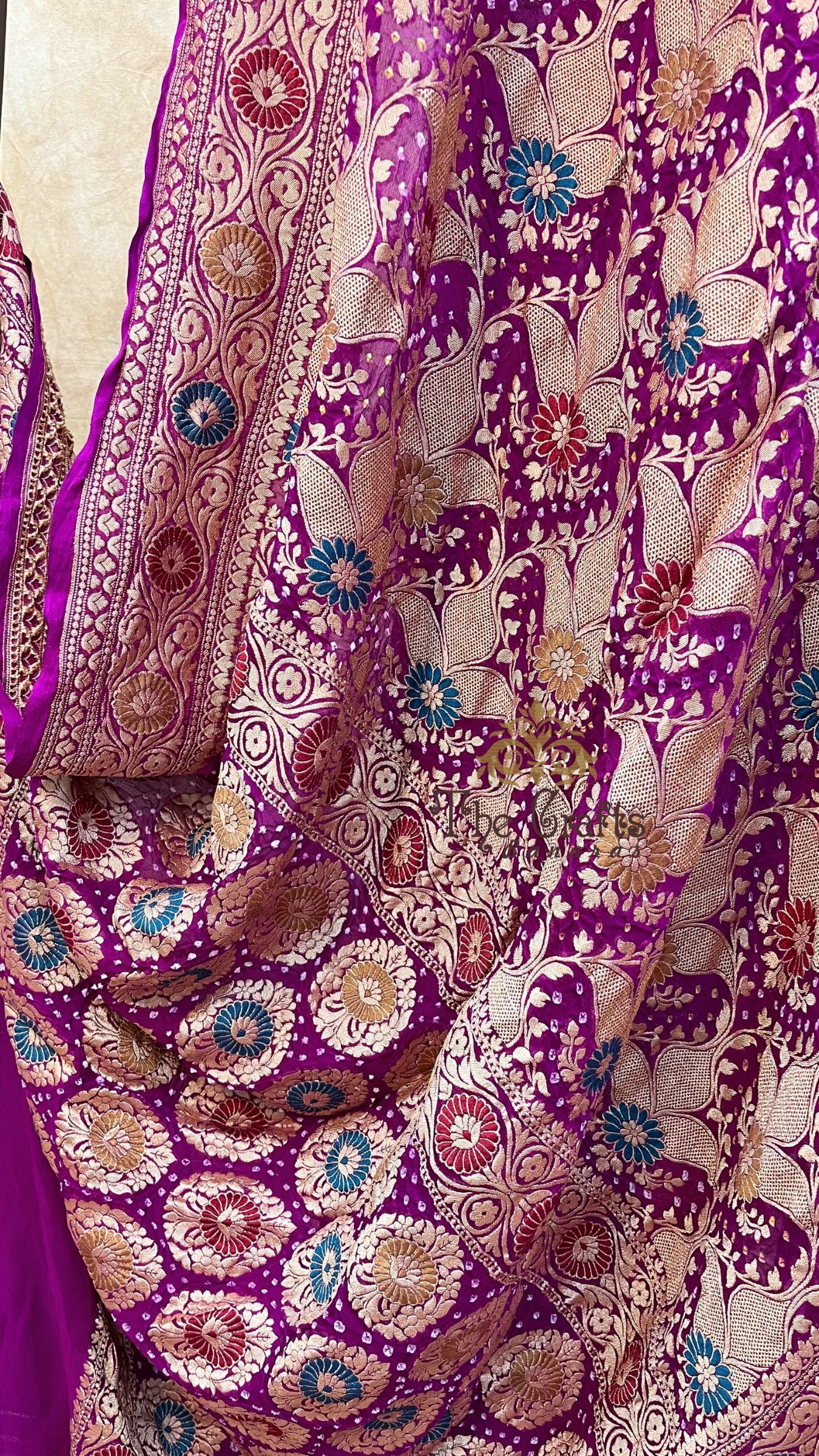 Pure Georgette Banarasi Handloom Bandhej Saree-With Meenakari Work