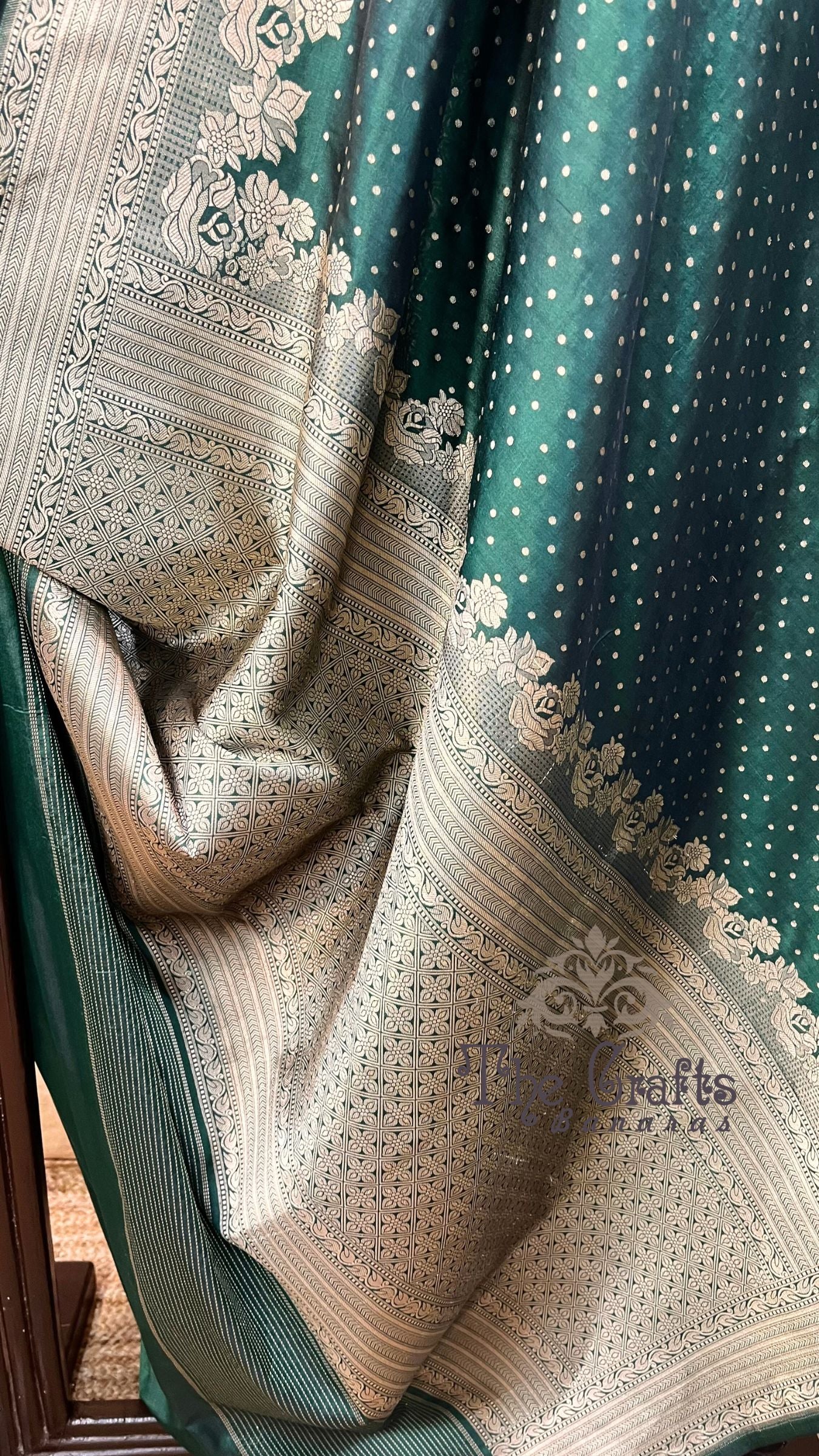 Pure Katan Silk Handloom Banarasi Saree - Chunri Buti
