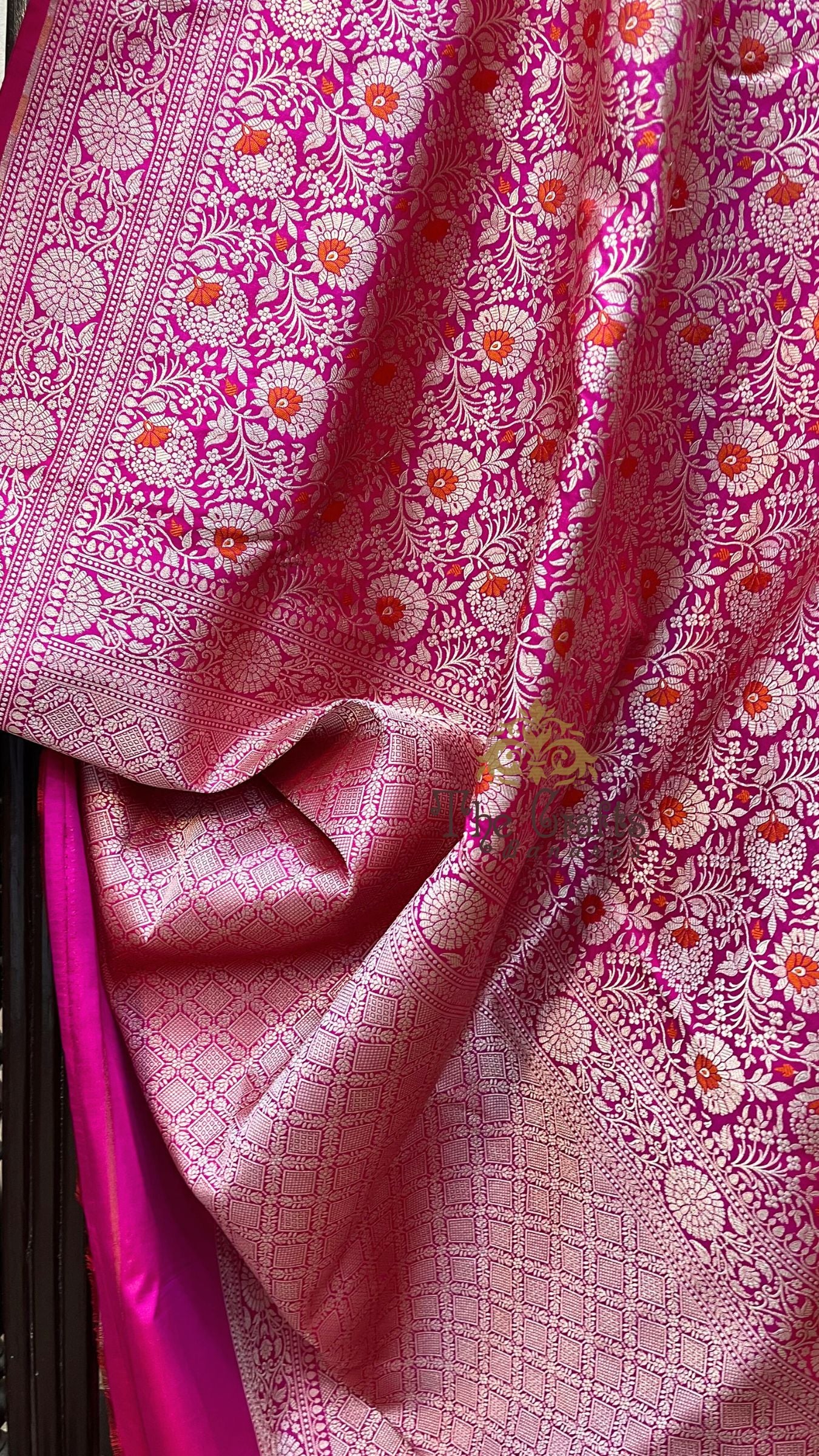 Pure Katan Silk Handloom Banarasi Saree - Tanchui Brocade Meena