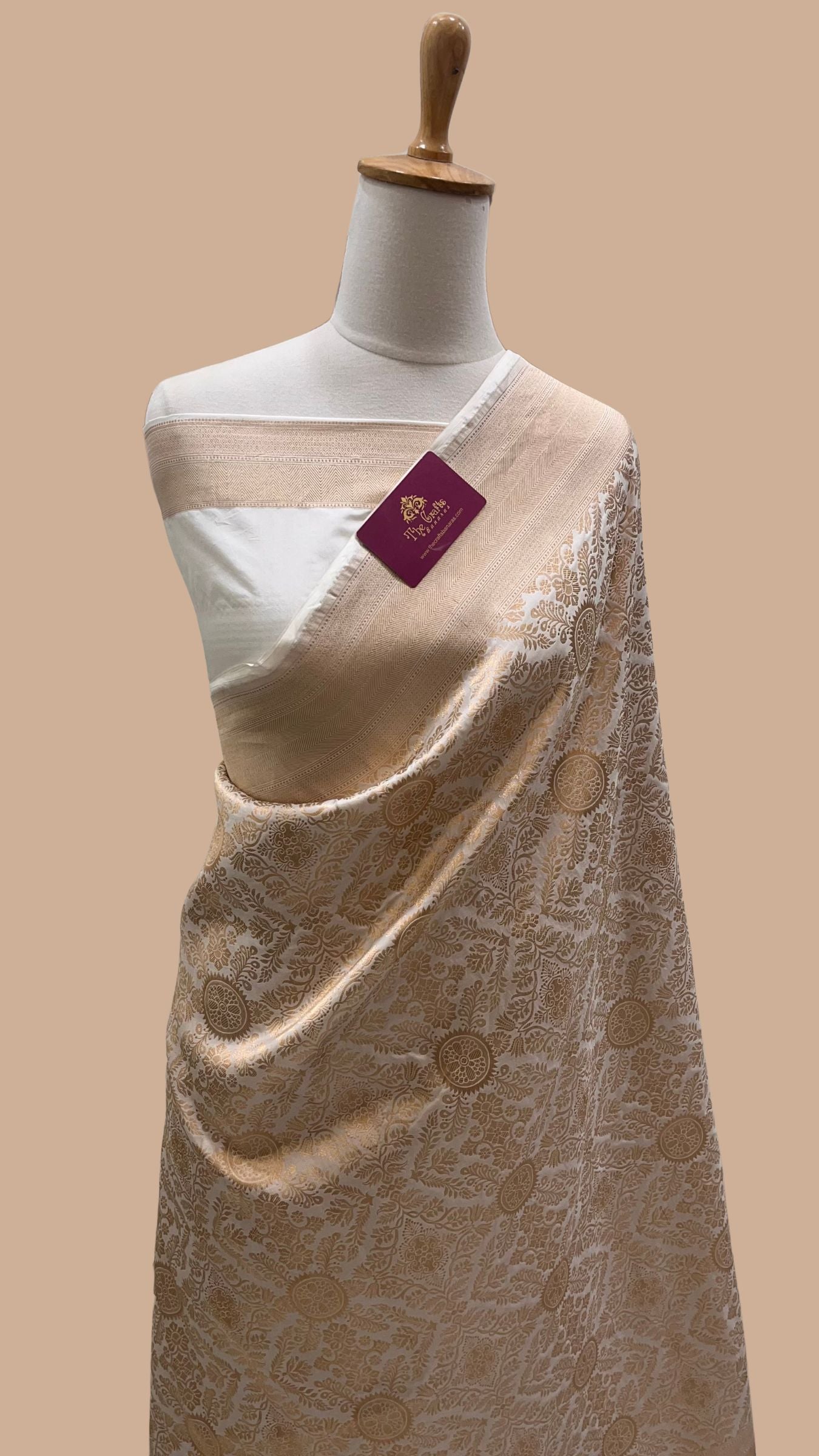 Pure Katan Silk Handloom Banarasi Saree - Jaal work