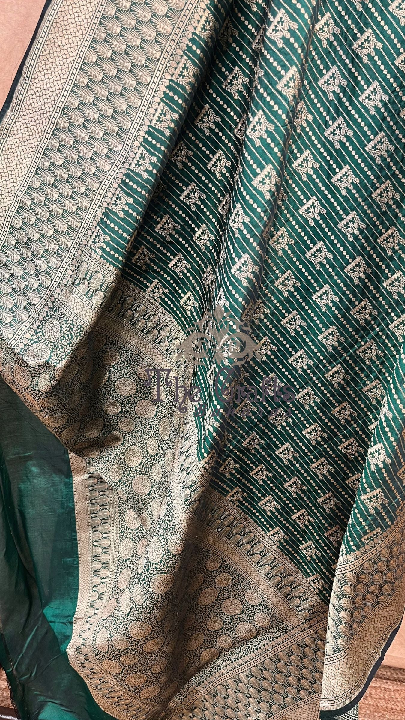 Pure Katan Silk Handloom Banarasi Saree - Jaal work