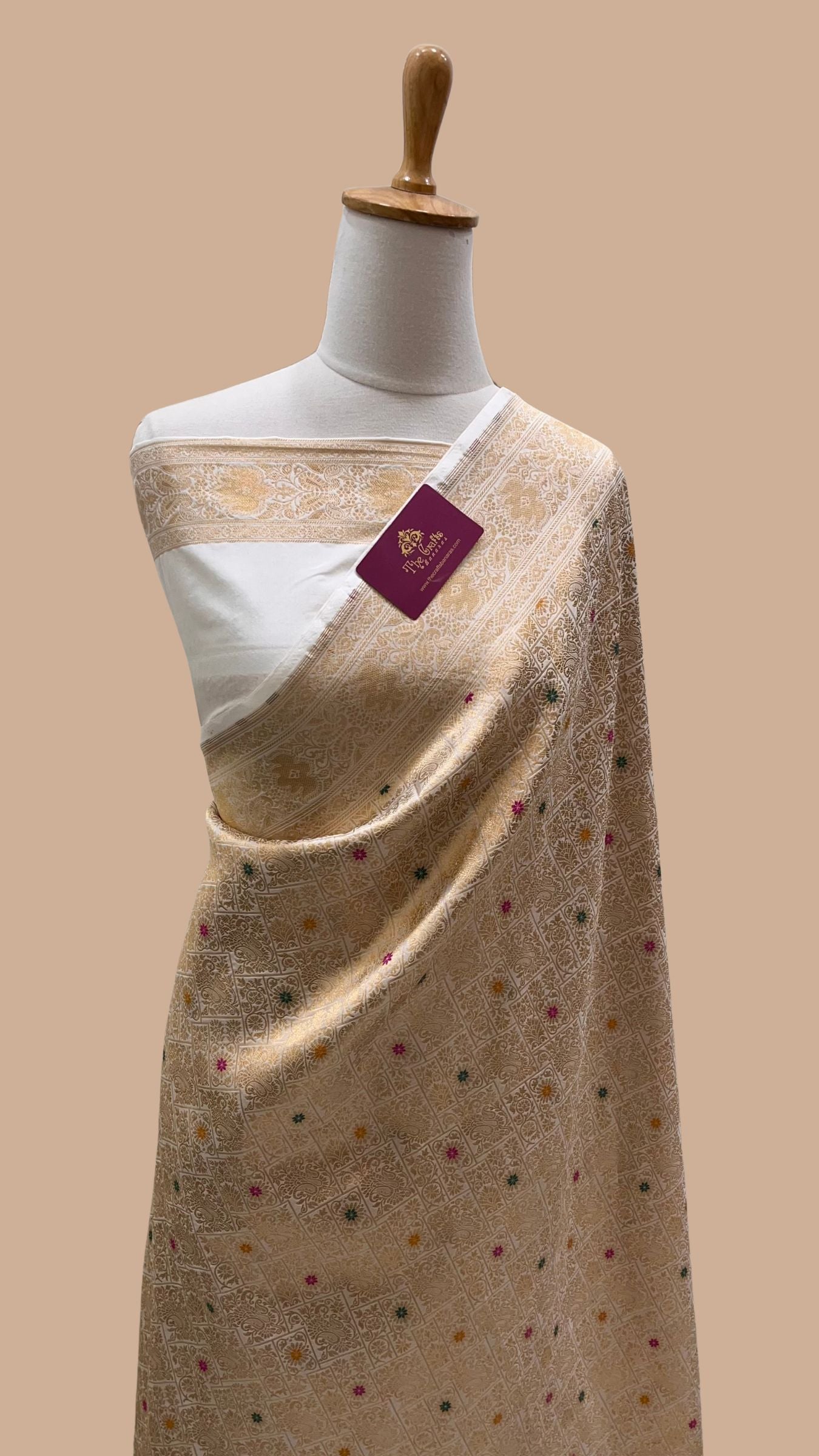 Pure Katan Silk Handloom Banarasi Saree - Tanchui Brocade Meena