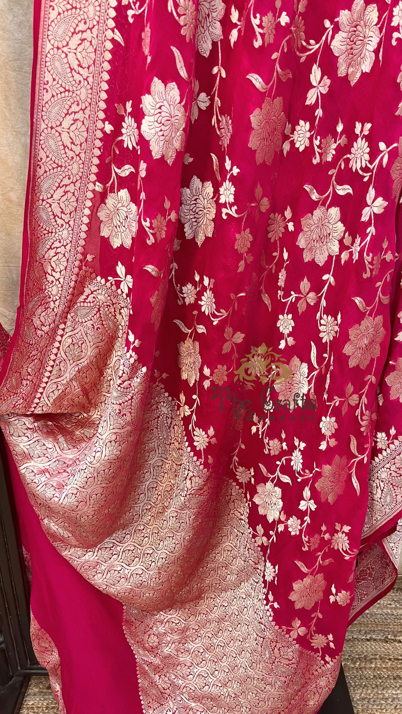 Khaddi Georgette Handloom Banarasi Saree - Water Zari