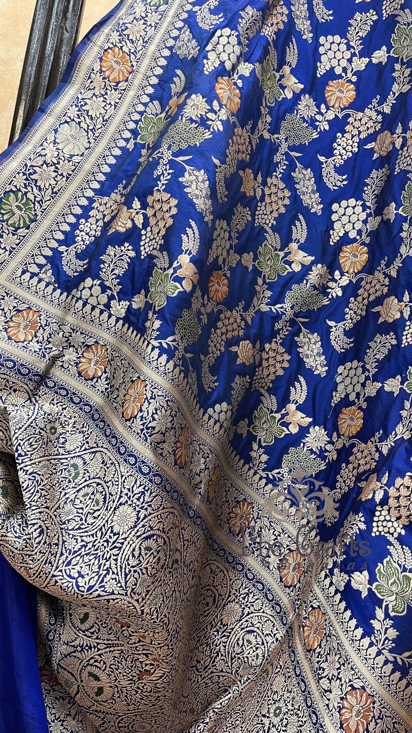 Pure Katan Silk Handloom Banarasi Saree - Jaal Work With Meenakari