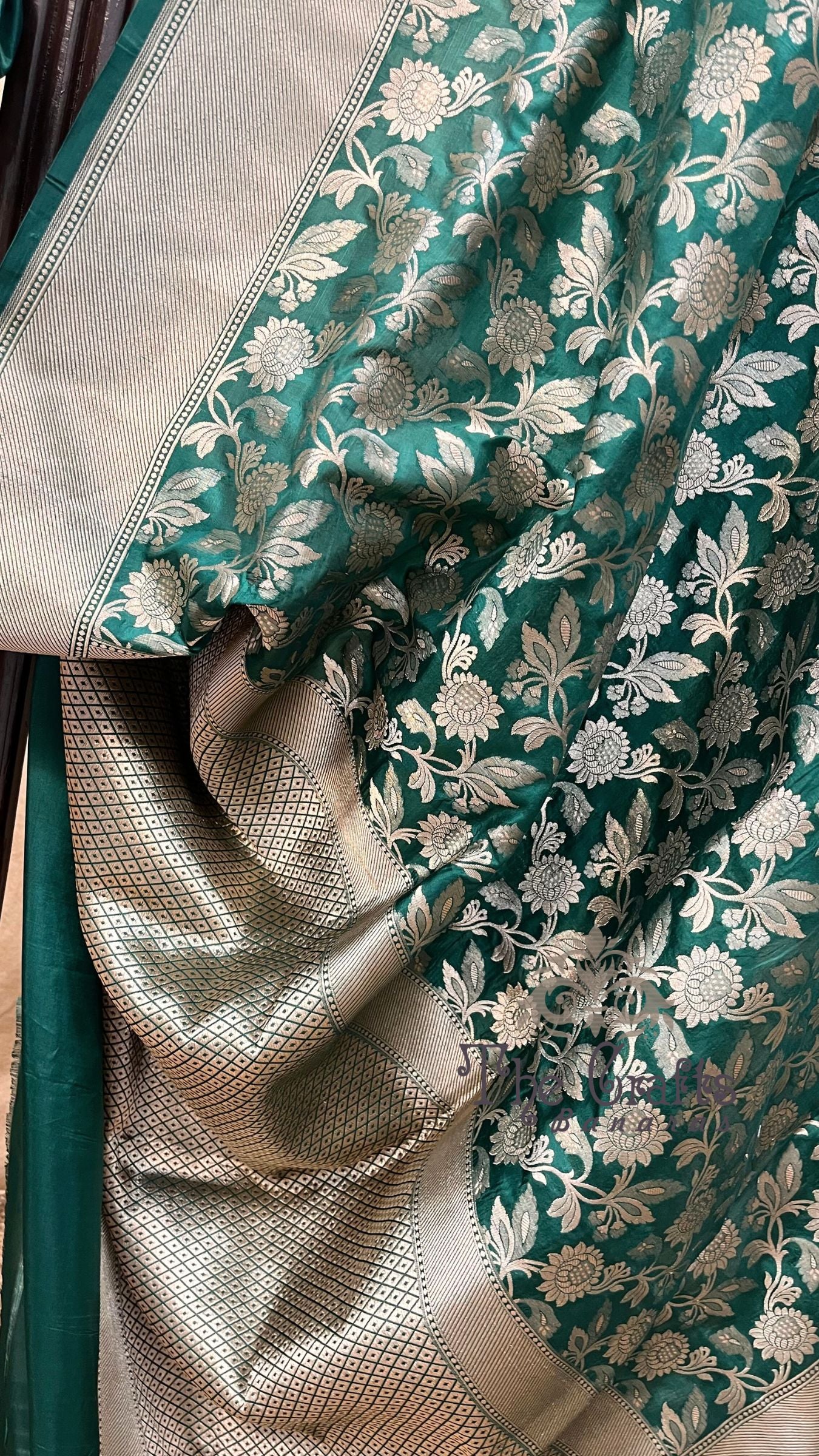 Pure Katan Silk Handloom Banarasi Saree - Jaal work
