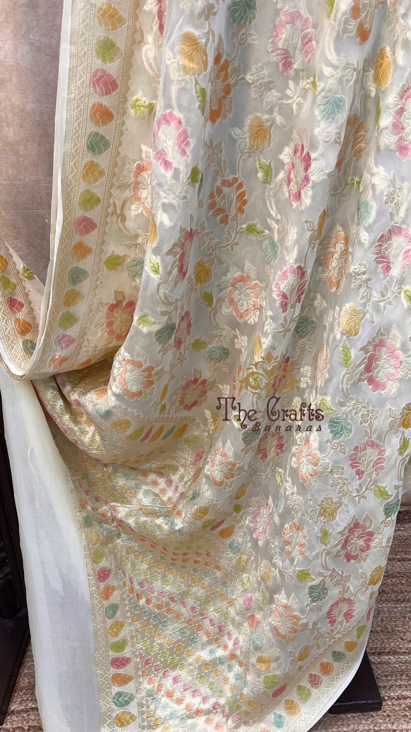 Khaddi Georgette Handloom Banarasi Saree - Water Zari