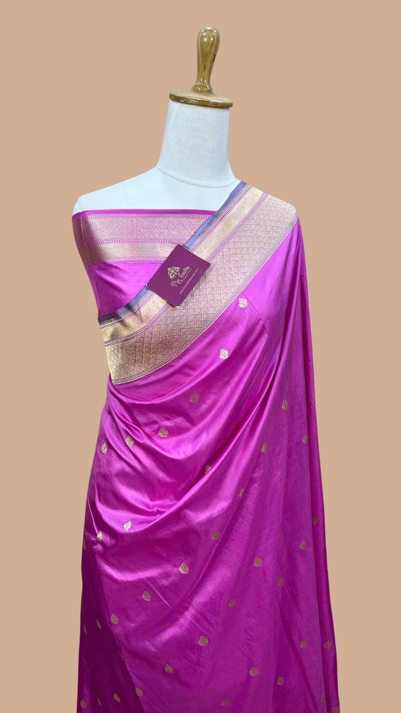 Pure Katan Silk Handloom Banarasi Saree - All over kadhua work