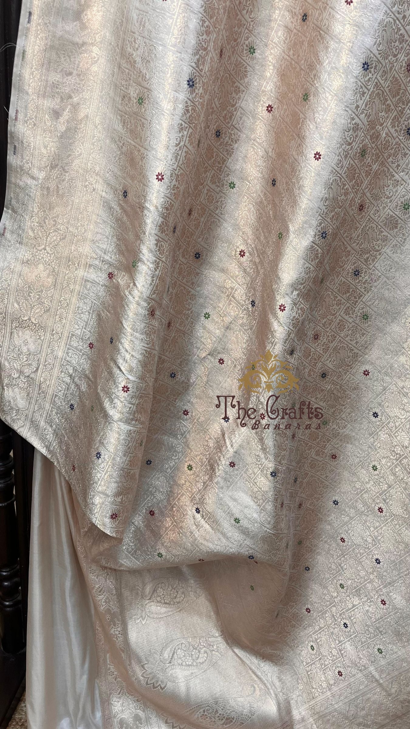 Pure Katan Silk Handloom Banarasi Saree - Tanchui Brocade Meena