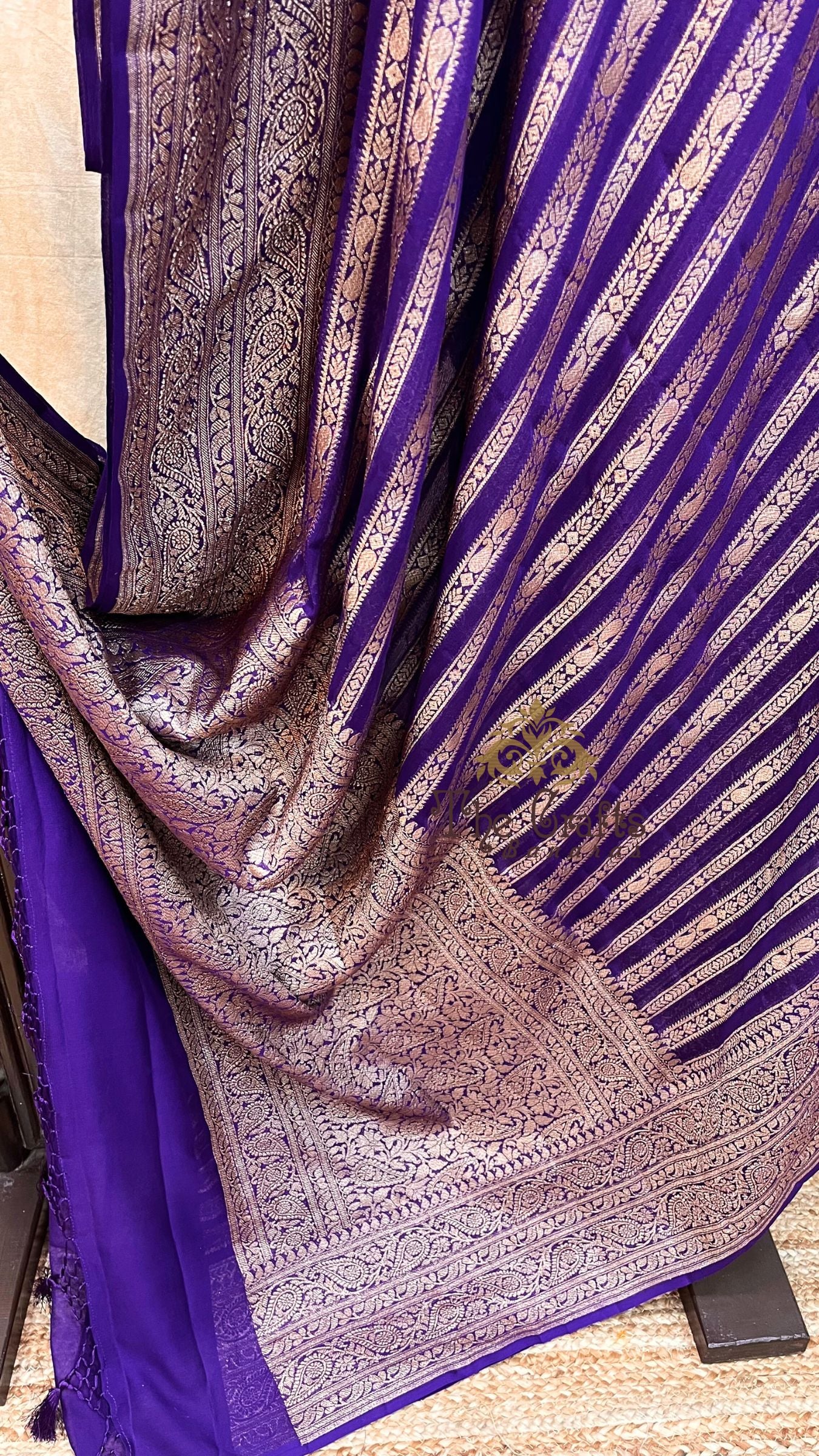 Khaddi Georgette Banarasi Saree - Antique Zari