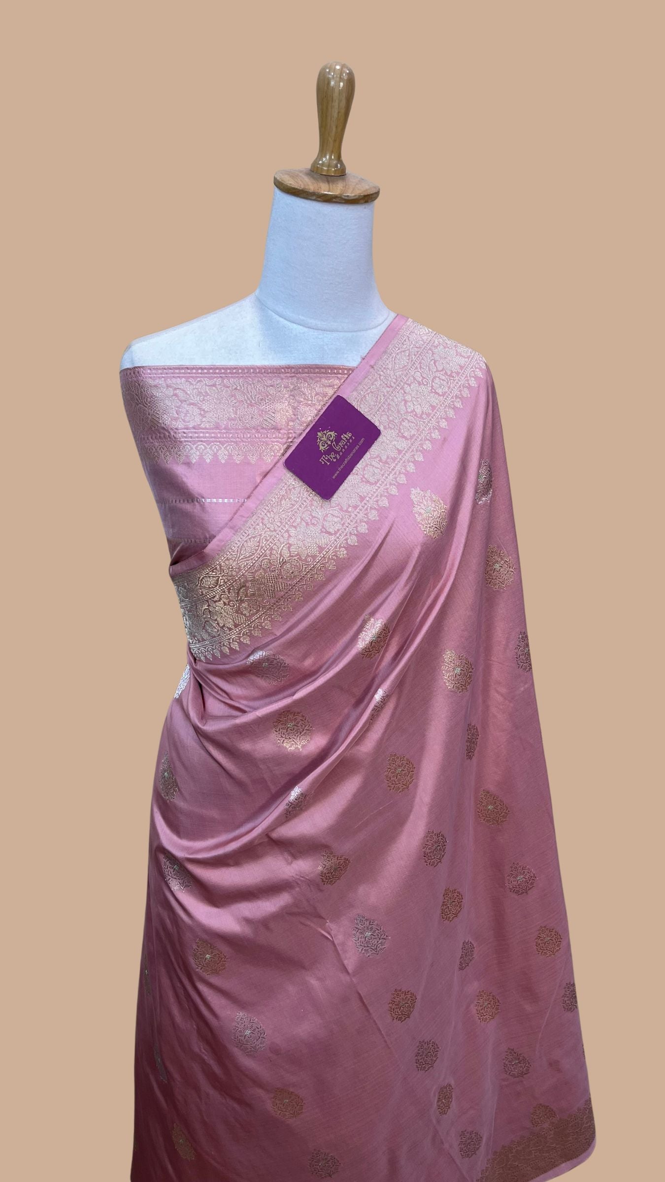 Pure Katan Silk Handloom Banarasi Saree - with kadhua meenakari motifs