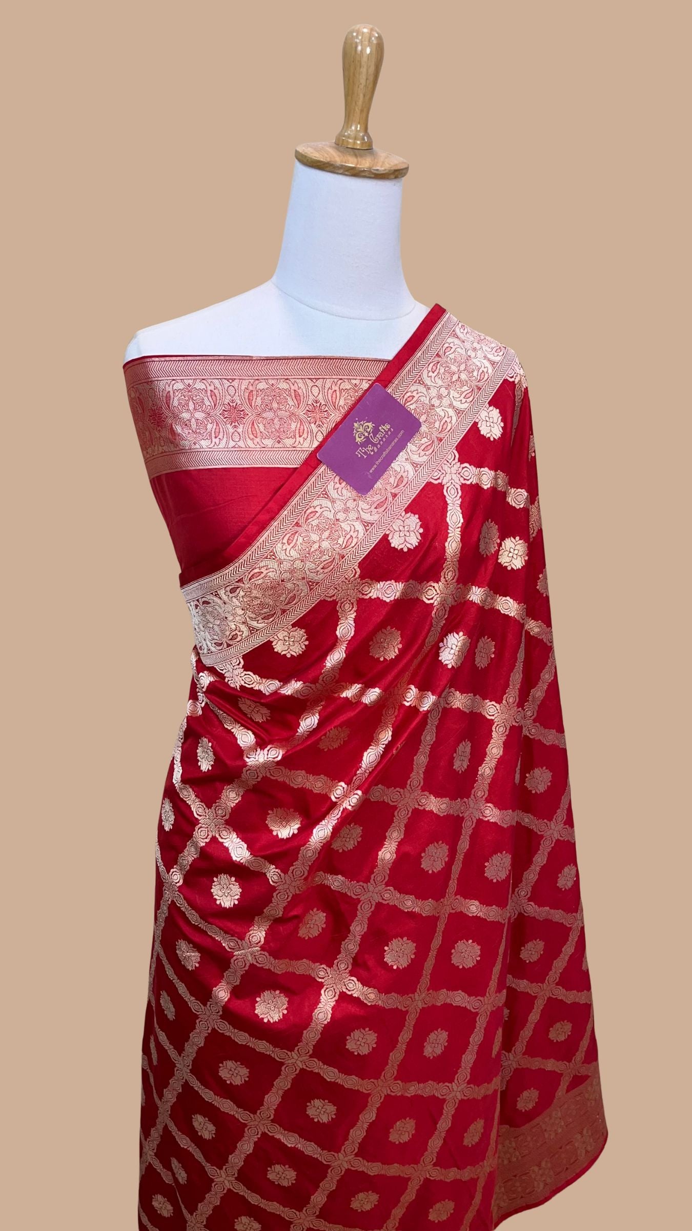 Diya Mirza in Pure Katan Silk Handloom Banarasi Saree - Jaal Work