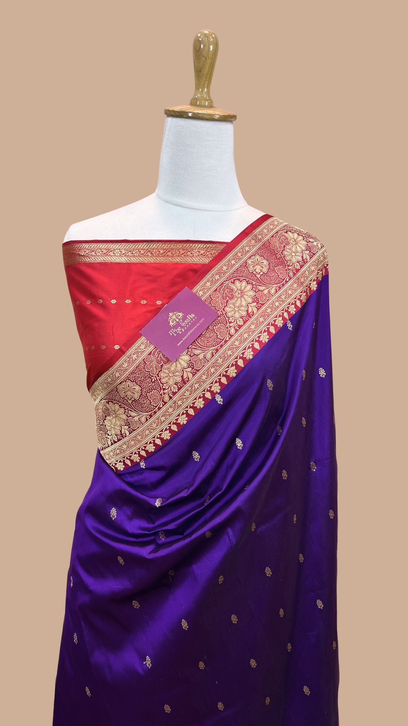 Pure Katan Silk Handloom Banarasi Saree - Jaal work