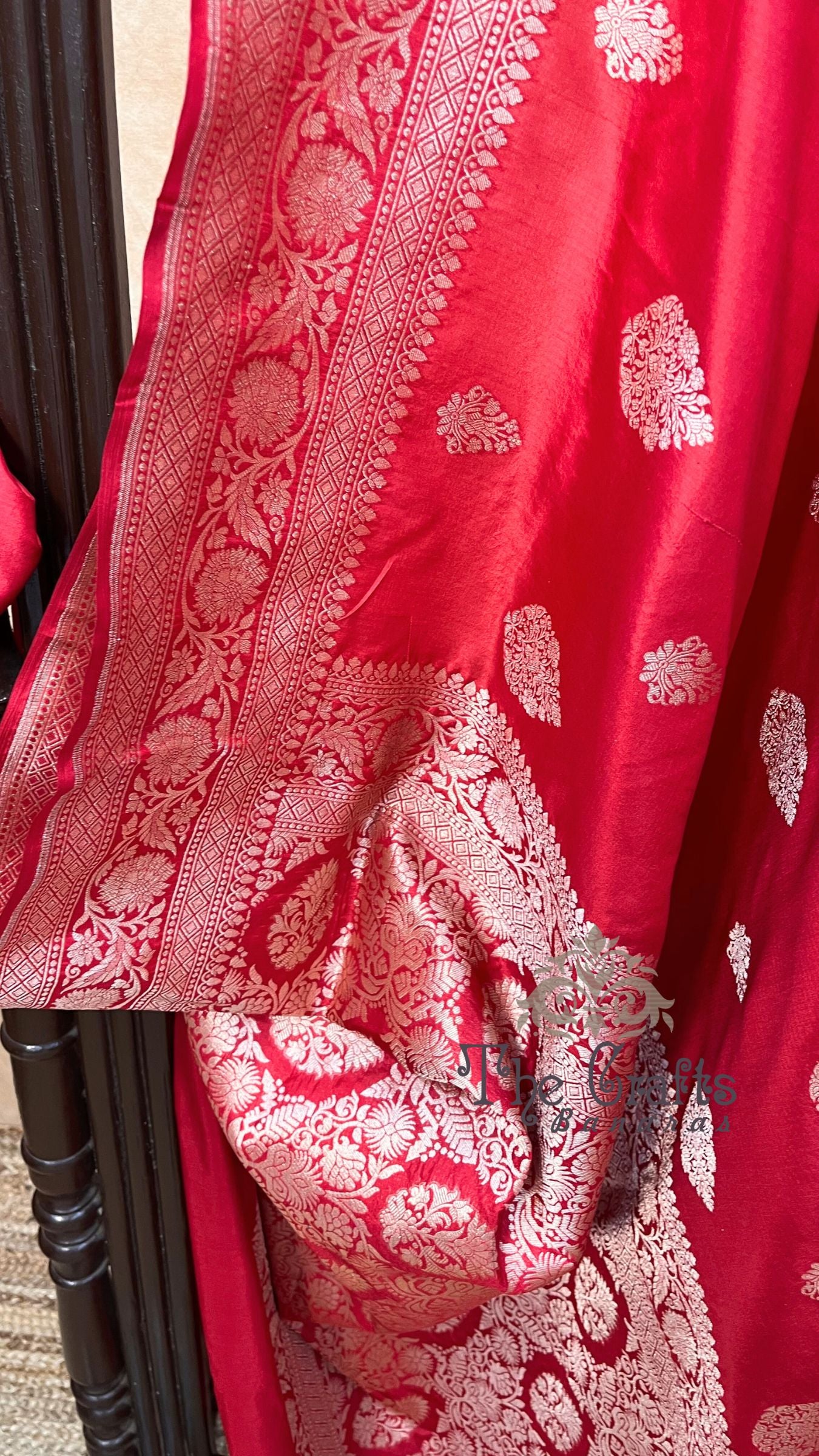 Pure Katan Silk Handloom Banarasi Saree - Jaal work