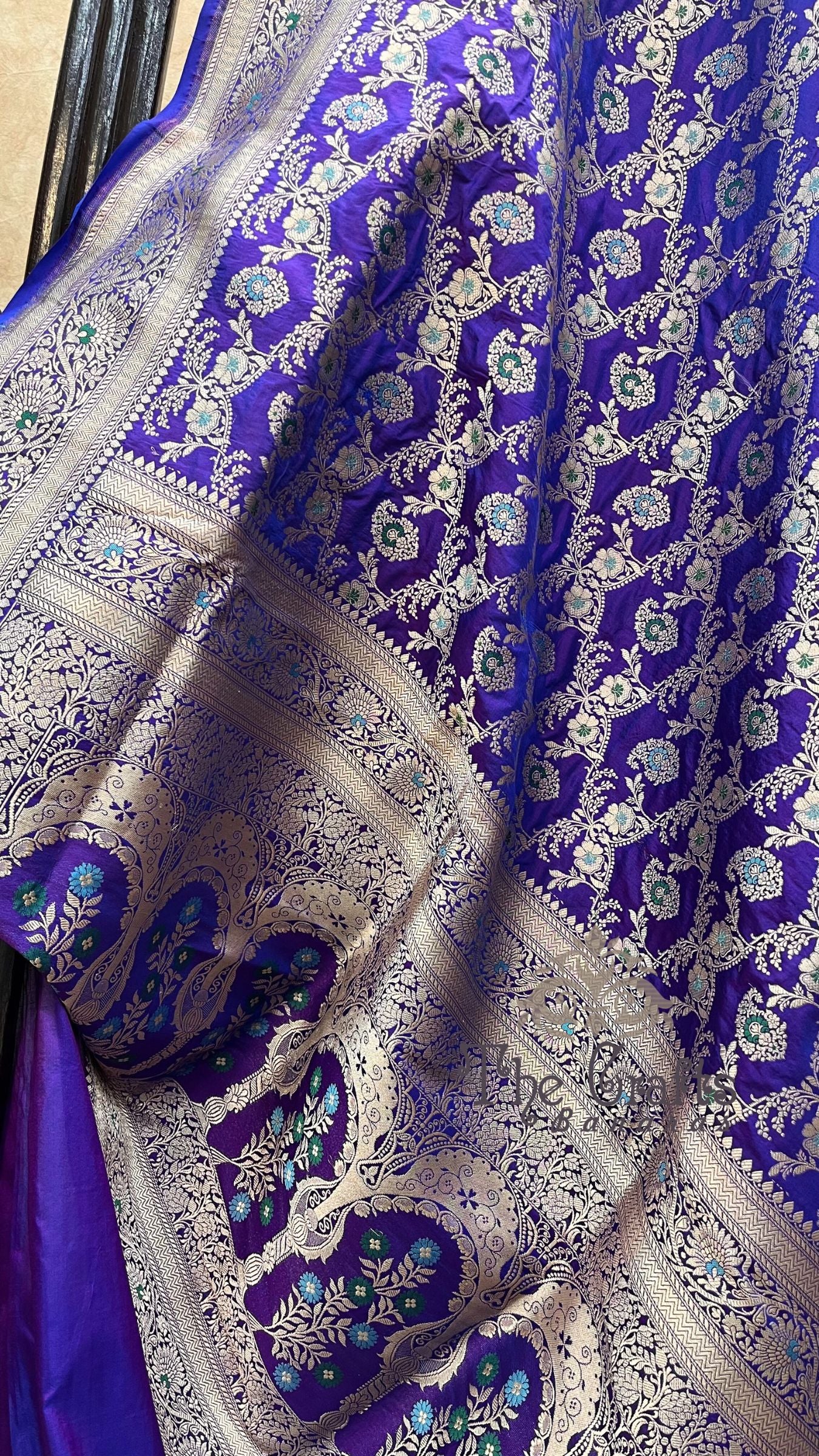 Pure Katan Silk Handloom Banarasi Saree - Jaal Work With Meenakari