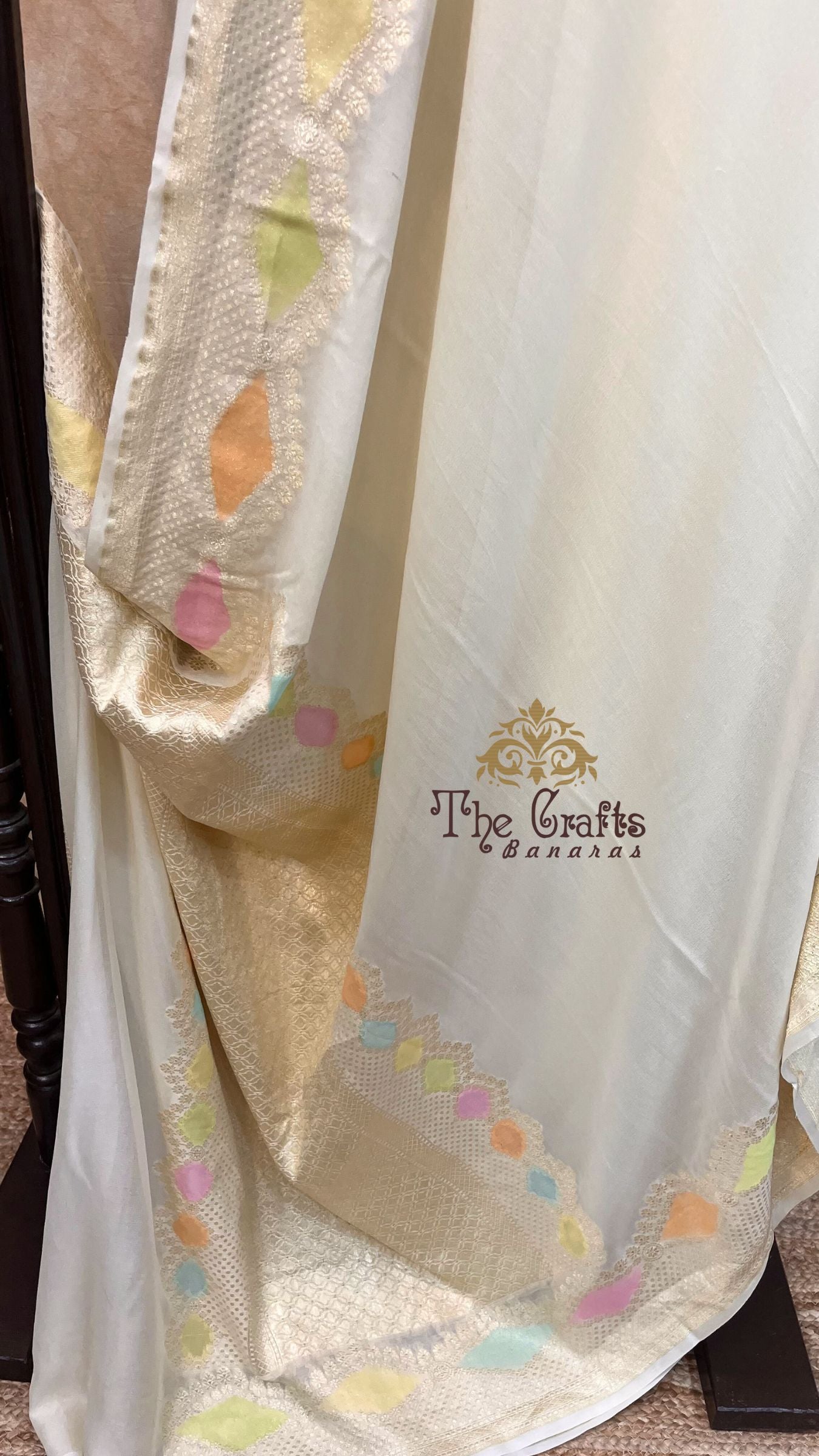 Khaddi Georgette Handloom Banarasi Saree - Water Zari