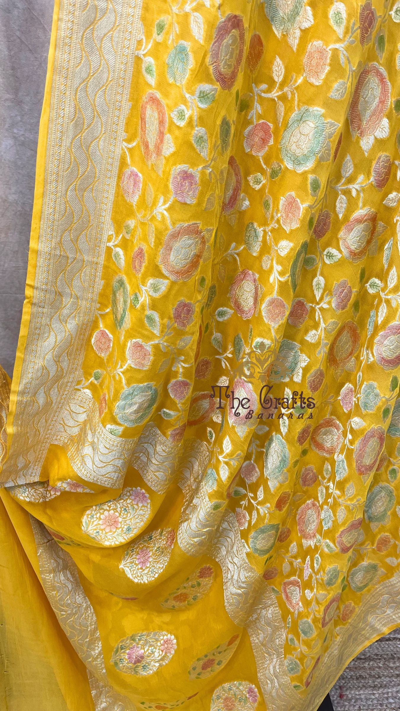 Khaddi Georgette Handloom Banarasi Saree - Water Zari