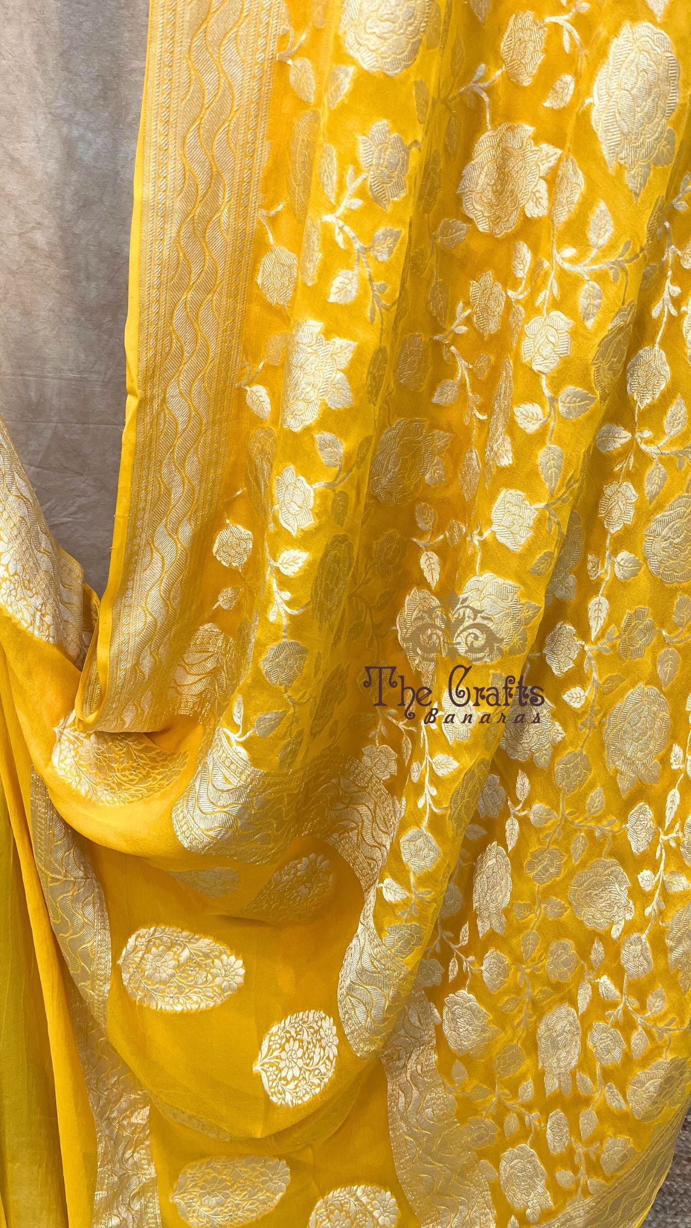 Khaddi Georgette Handloom Banarasi Saree - Water Zari