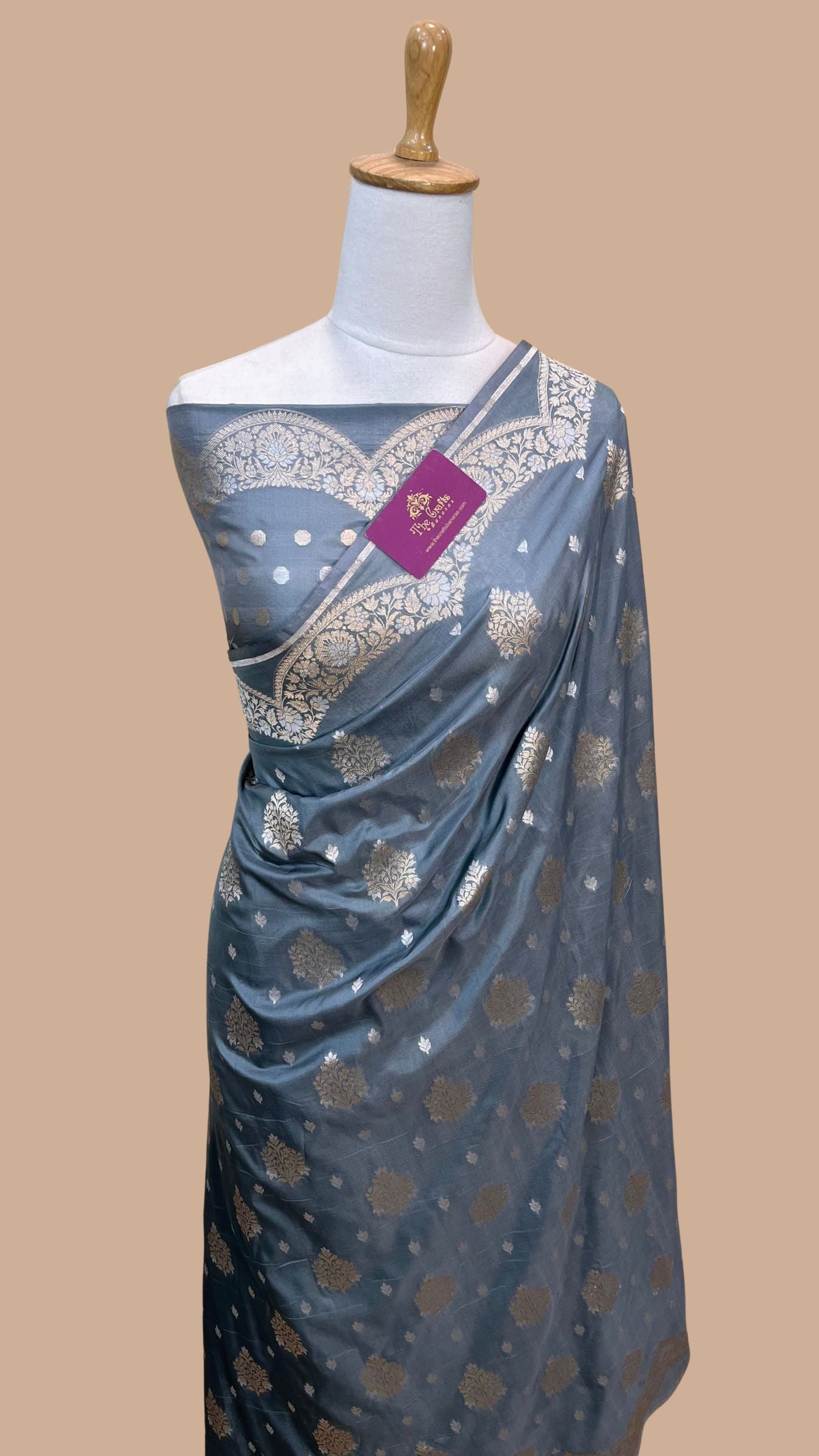 Pure Katan Silk Handloom Banarasi Saree - With Sona Rupa Motifs