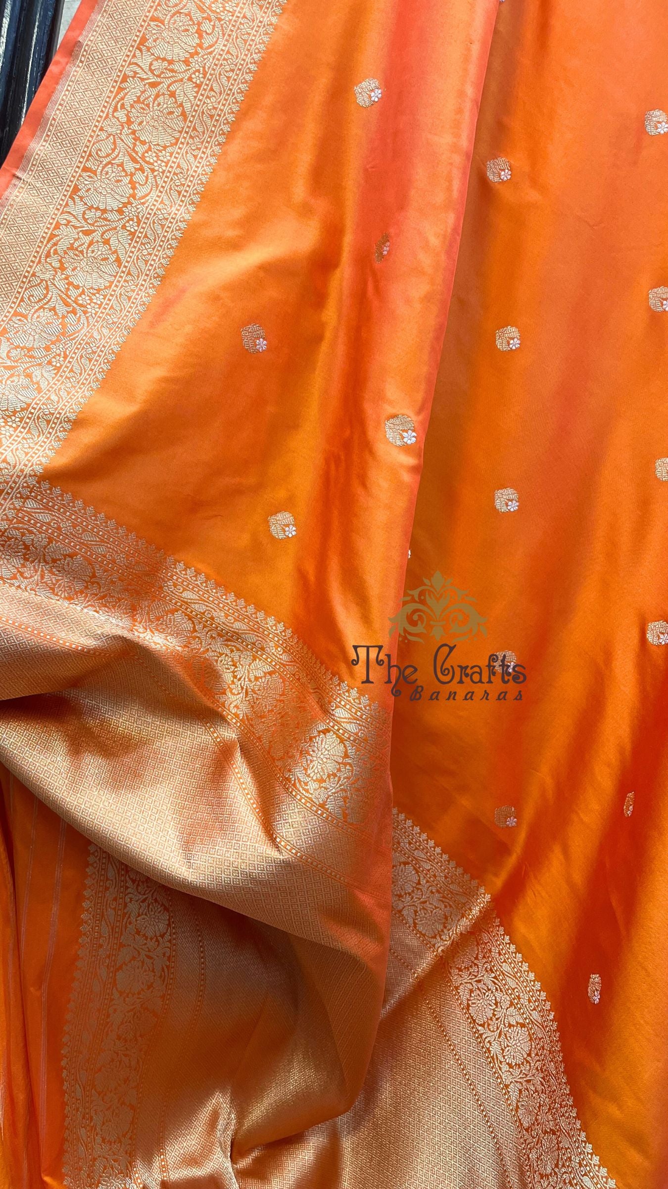 Pure Katan Silk Handloom Banarasi Saree - With Sona Roopa kadhua Motifs