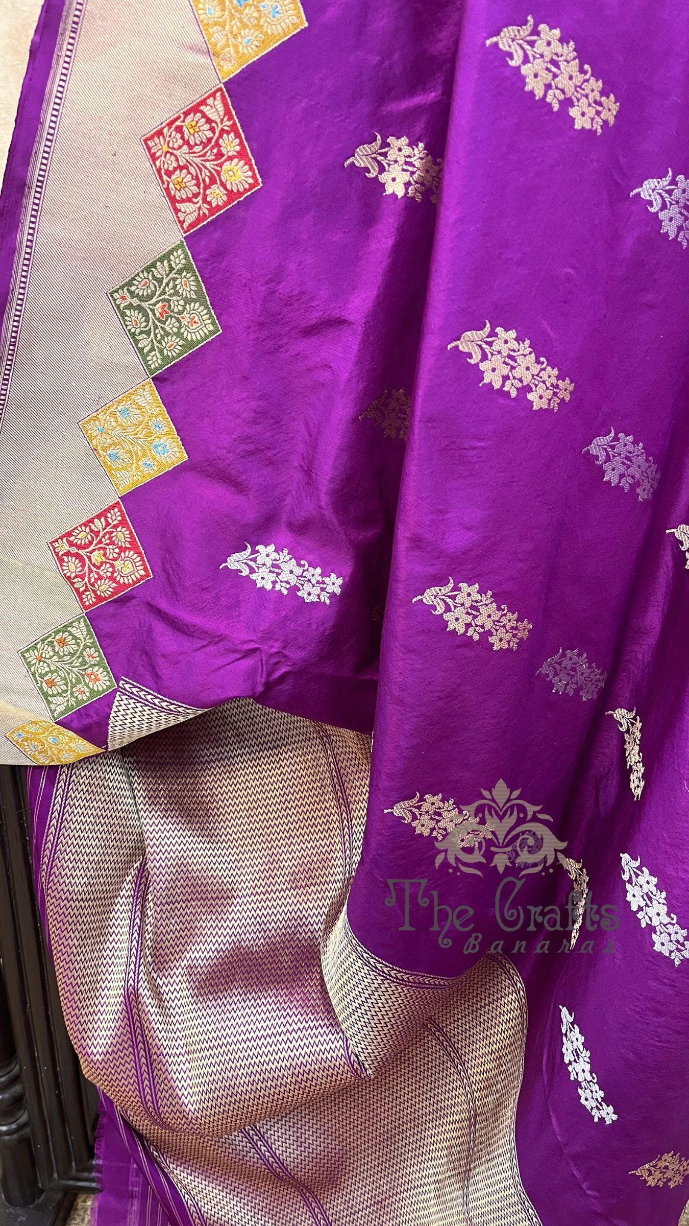 Pure Katan Silk Handloom Banarasi Saree - With kadhua Sona Roopa  Motifs