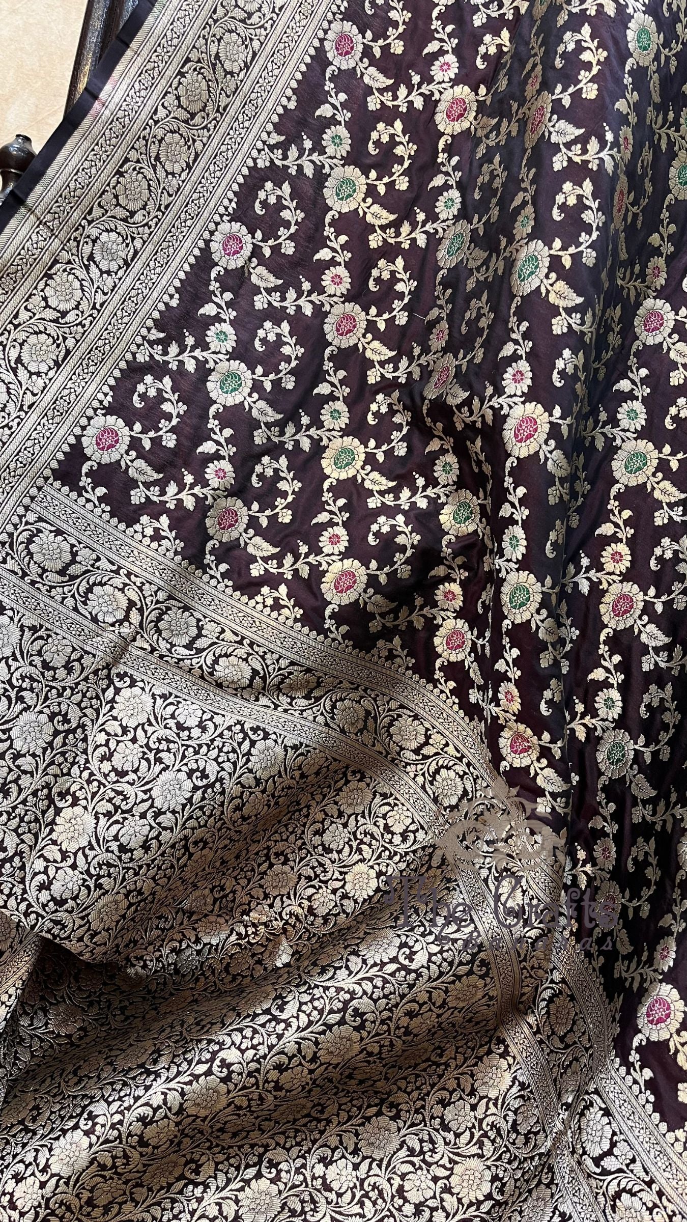 Pure Katan Silk Handloom Banarasi Saree - Jaal Work With Meenakari