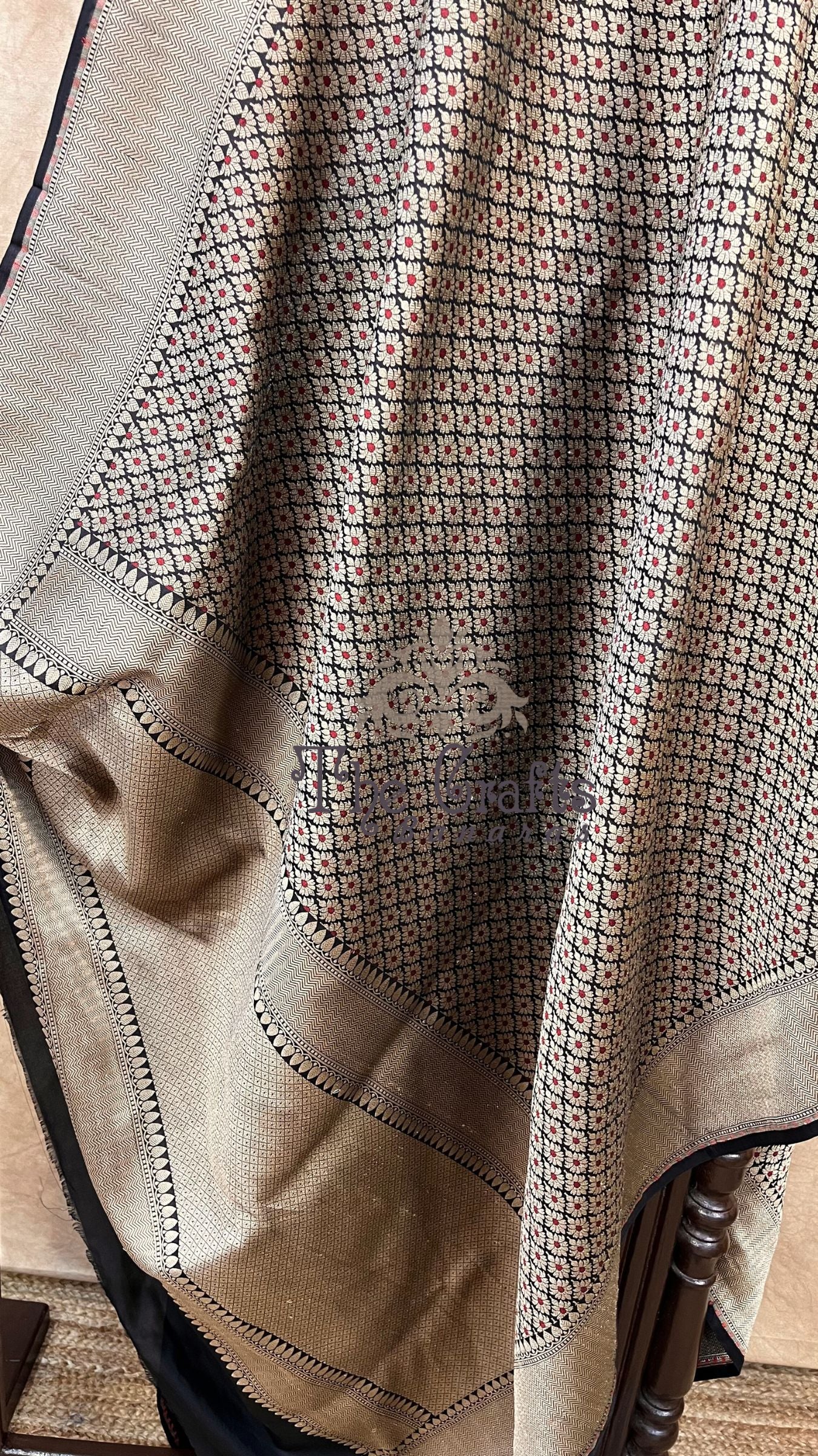 Pure Katan Silk Handloom Banarasi Saree - Tanchui Brocade Meena