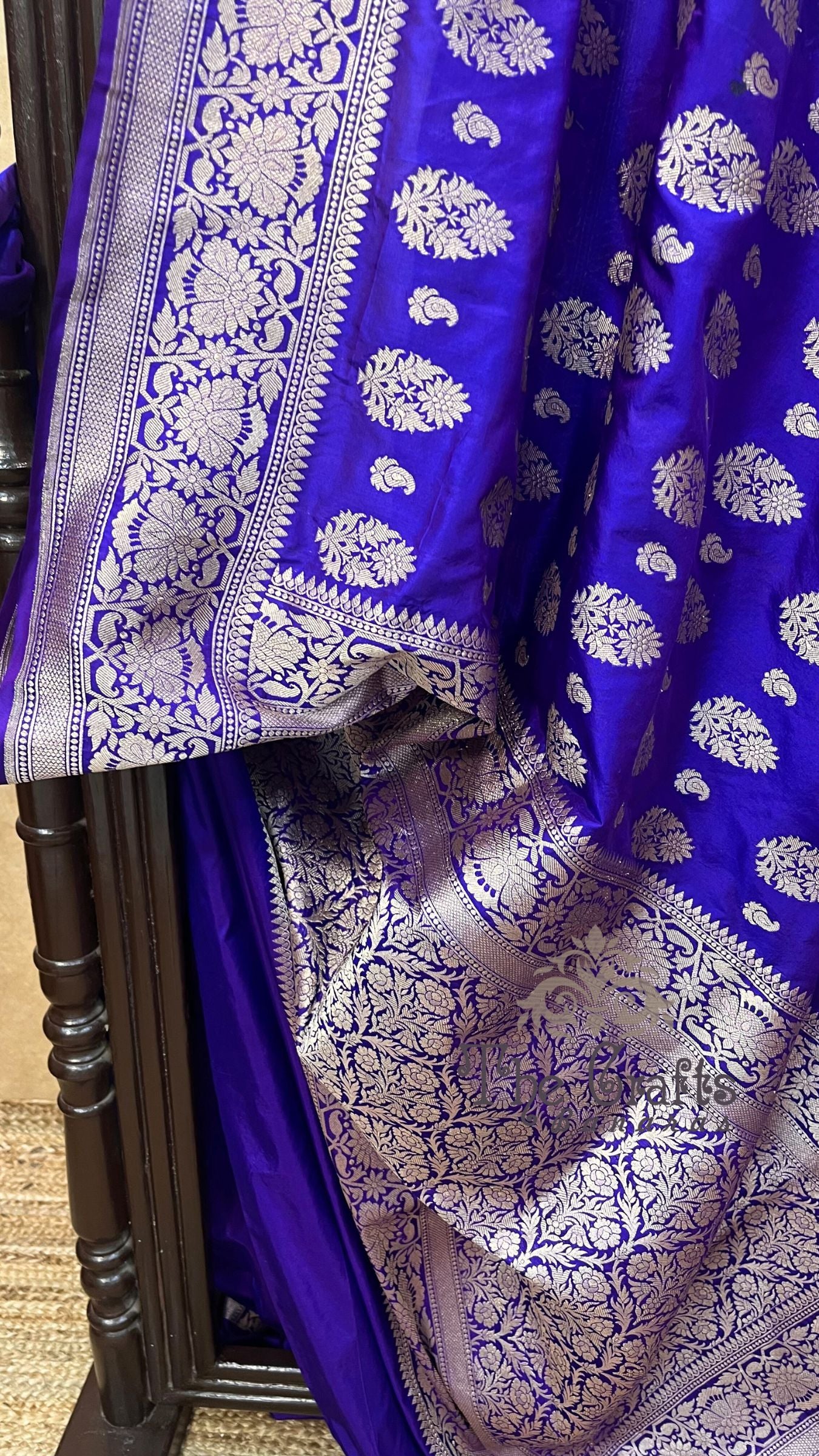 Pure Katan Silk Handloom Banarasi Saree - Jaal work