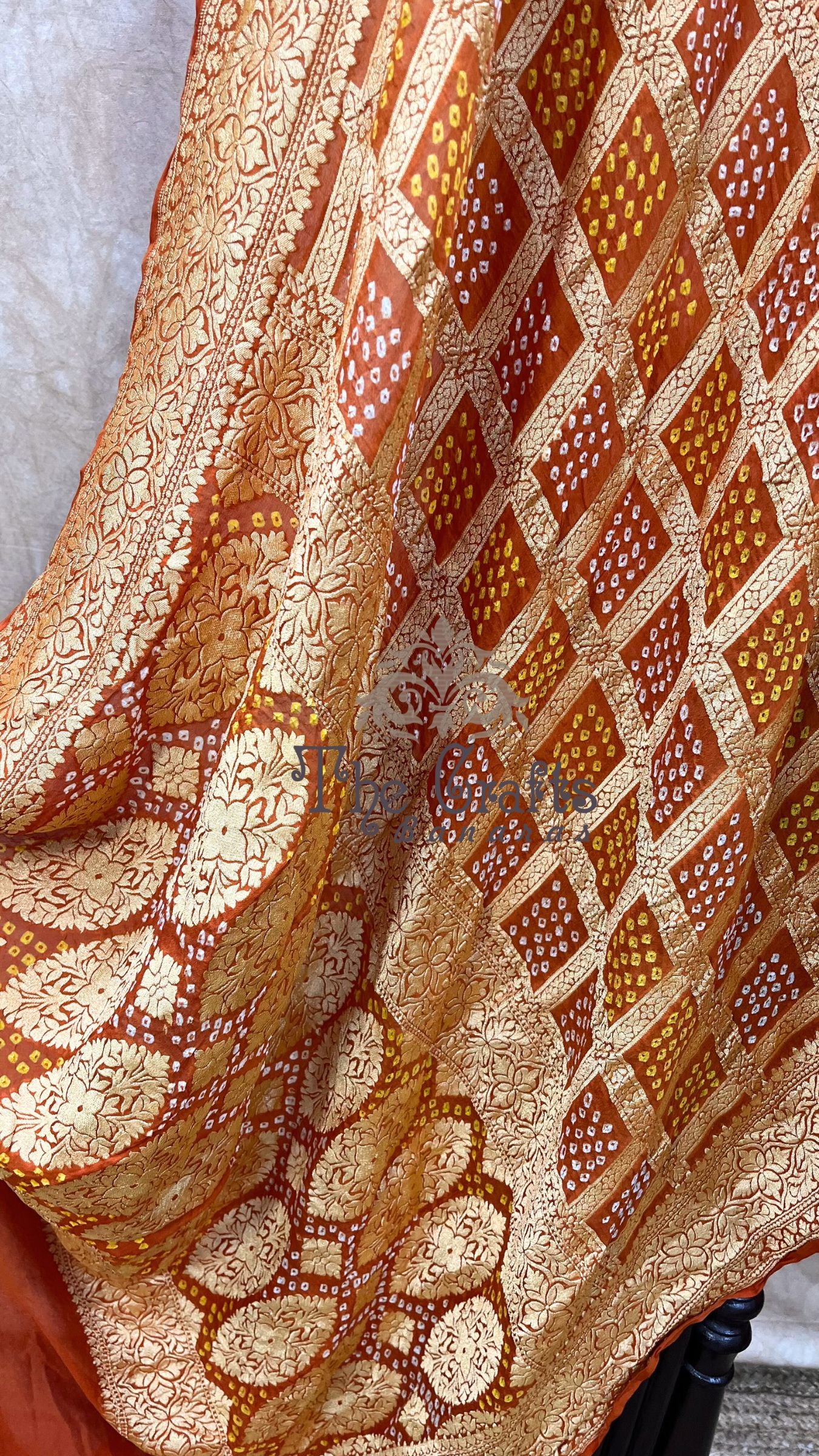 Pure Georgette Banarasi Handloom Bandhej Saree