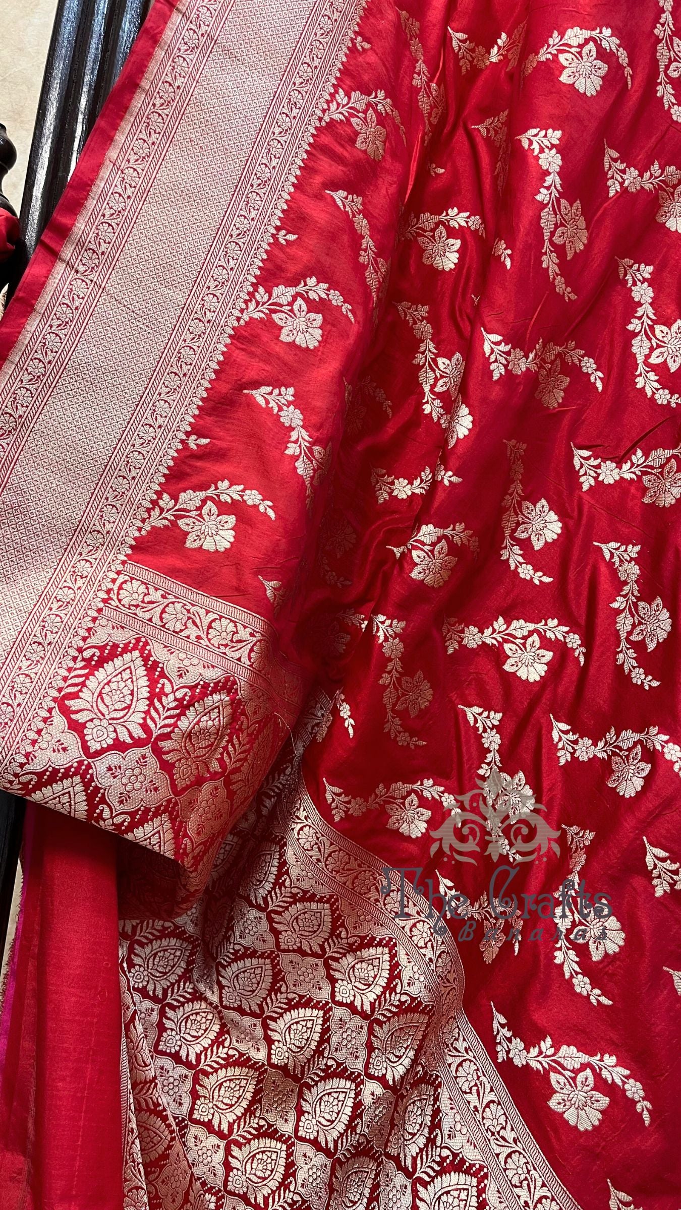 Pure Katan Silk Handloom Banarasi Saree - Jaal work