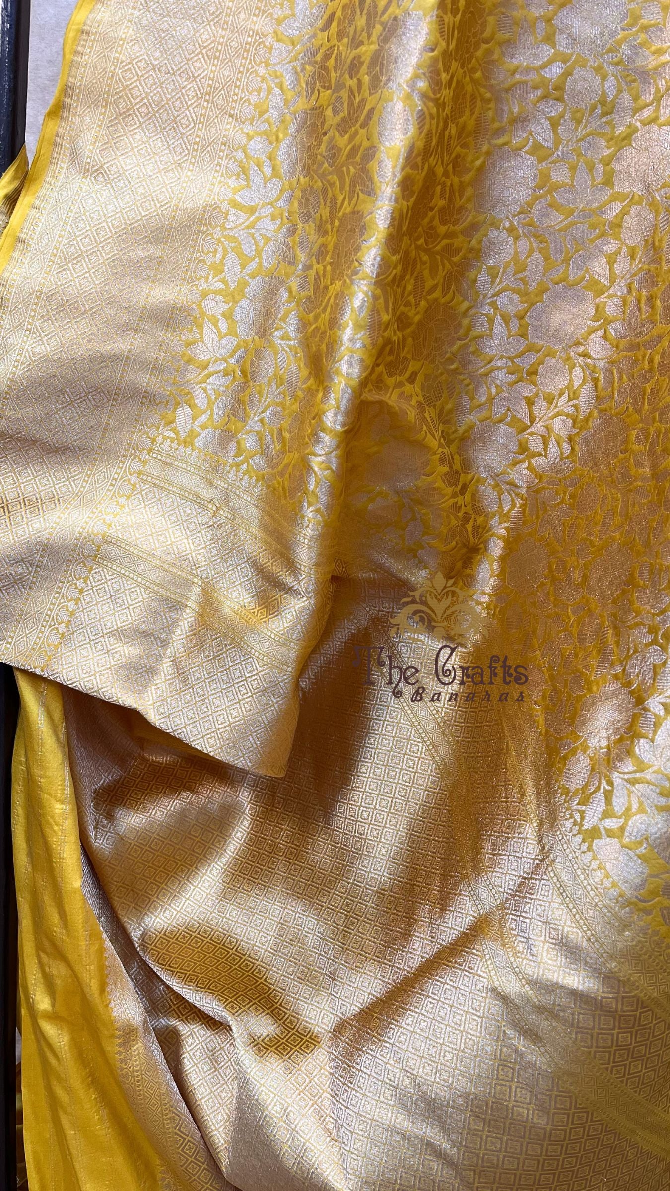 Pure Katan Silk Handloom Banarasi Saree - Tanchui Brocade