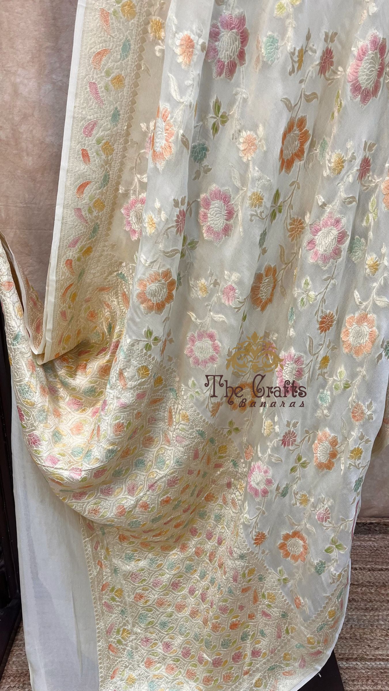 Khaddi Georgette Handloom Banarasi Saree - Water Zari