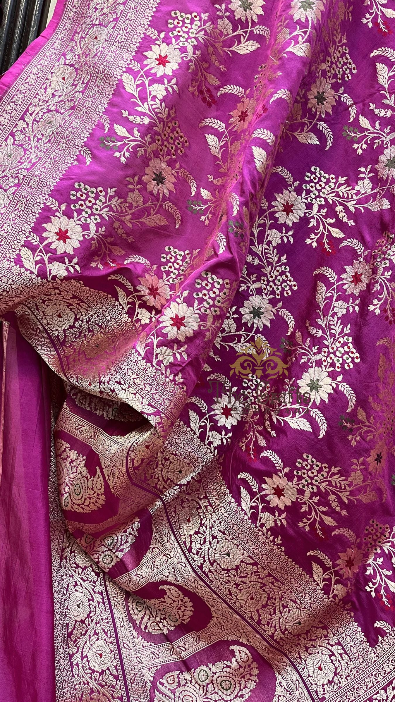 Pure Katan Silk Handloom Banarasi Saree - Jaal Work With Meenakari