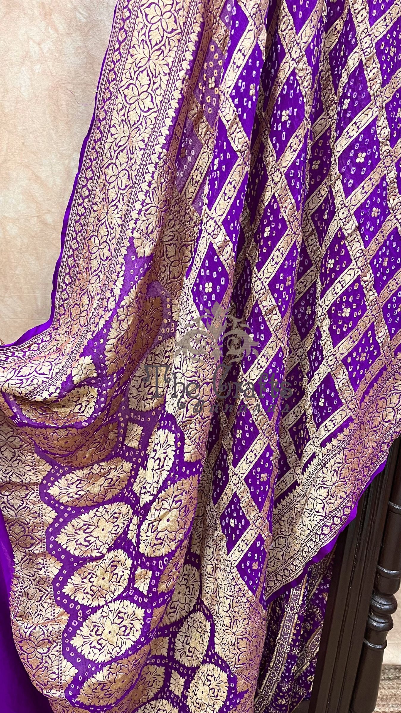 Pure Georgette Banarasi Handloom Bandhej Saree