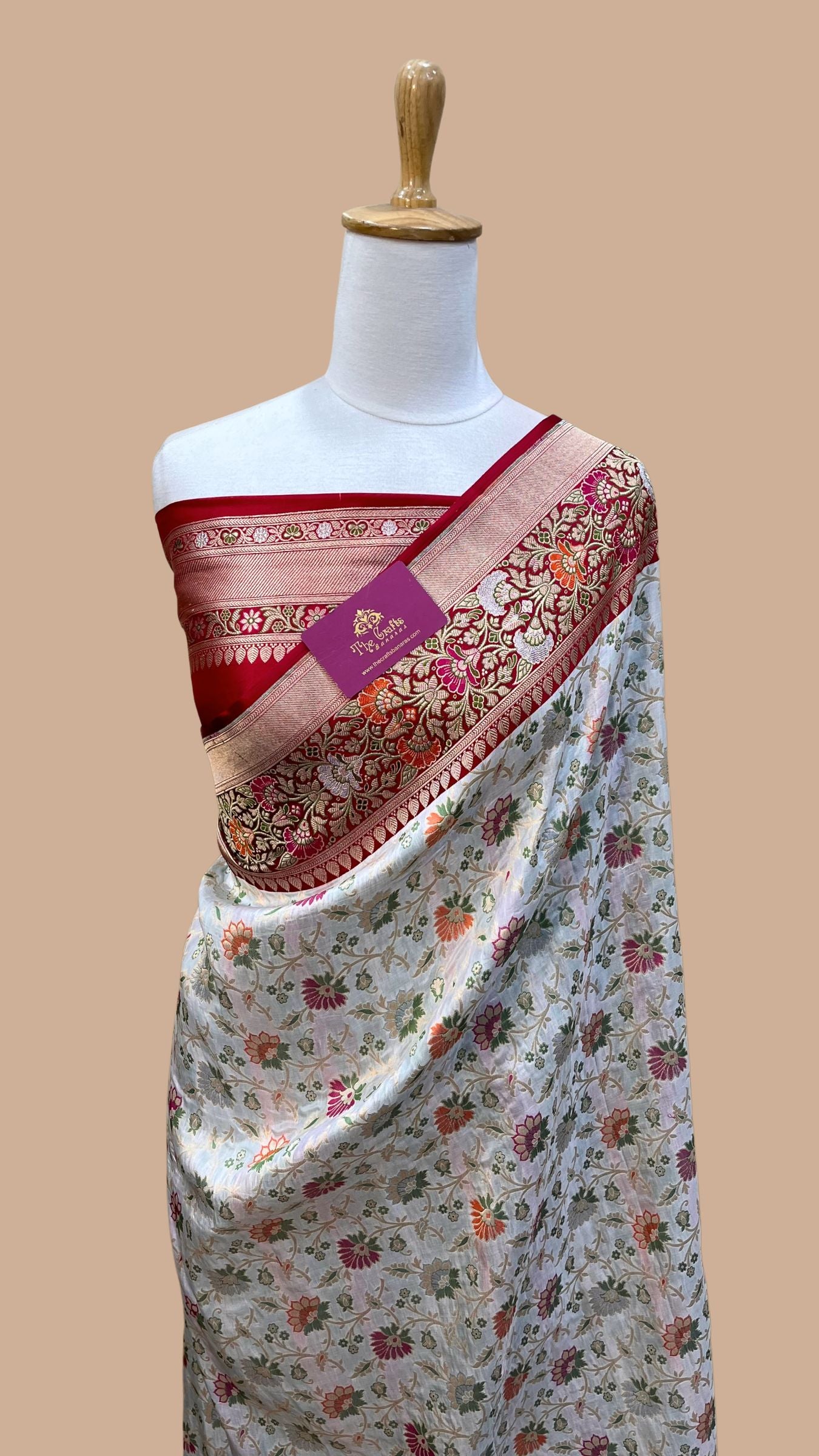 Pure Katan Silk Handloom Banarasi Saree - Jall Work With Meenakari Tilfi