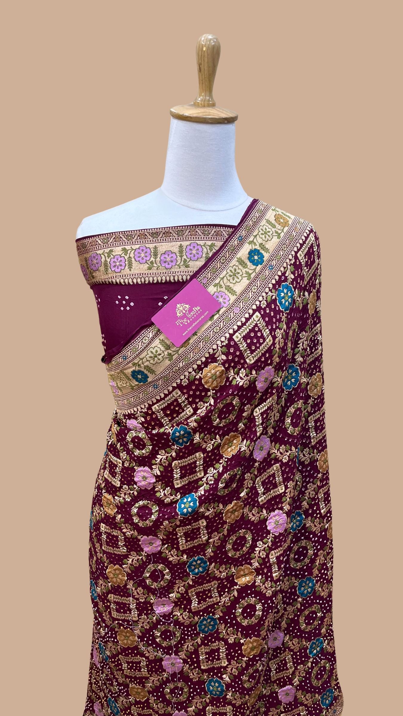 Pure Georgette Banarasi Handloom Bandhej Saree-With Meenakari Work