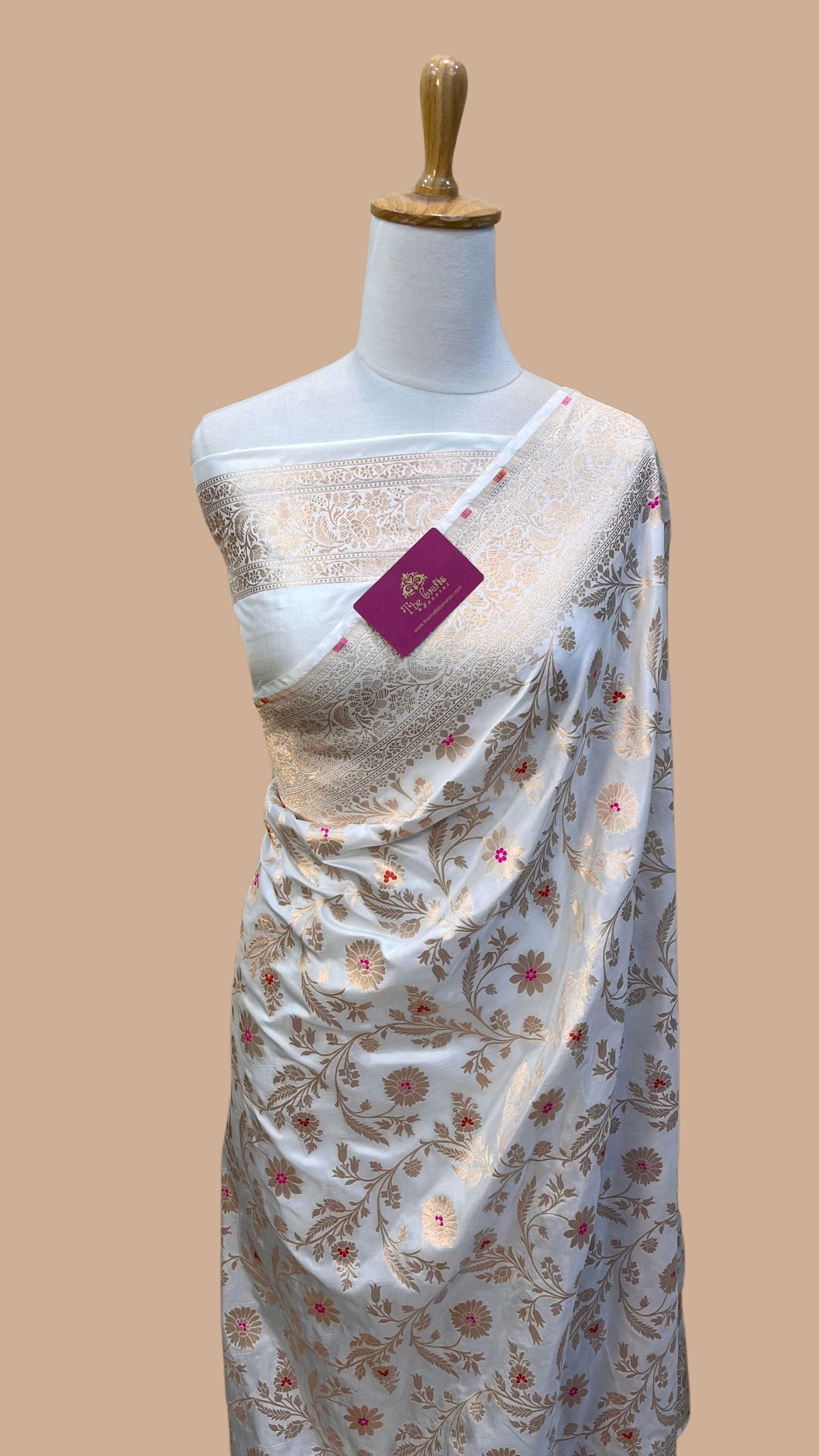 Pure Katan Silk Handloom Banarasi Saree - Jaal Work With Meenakari