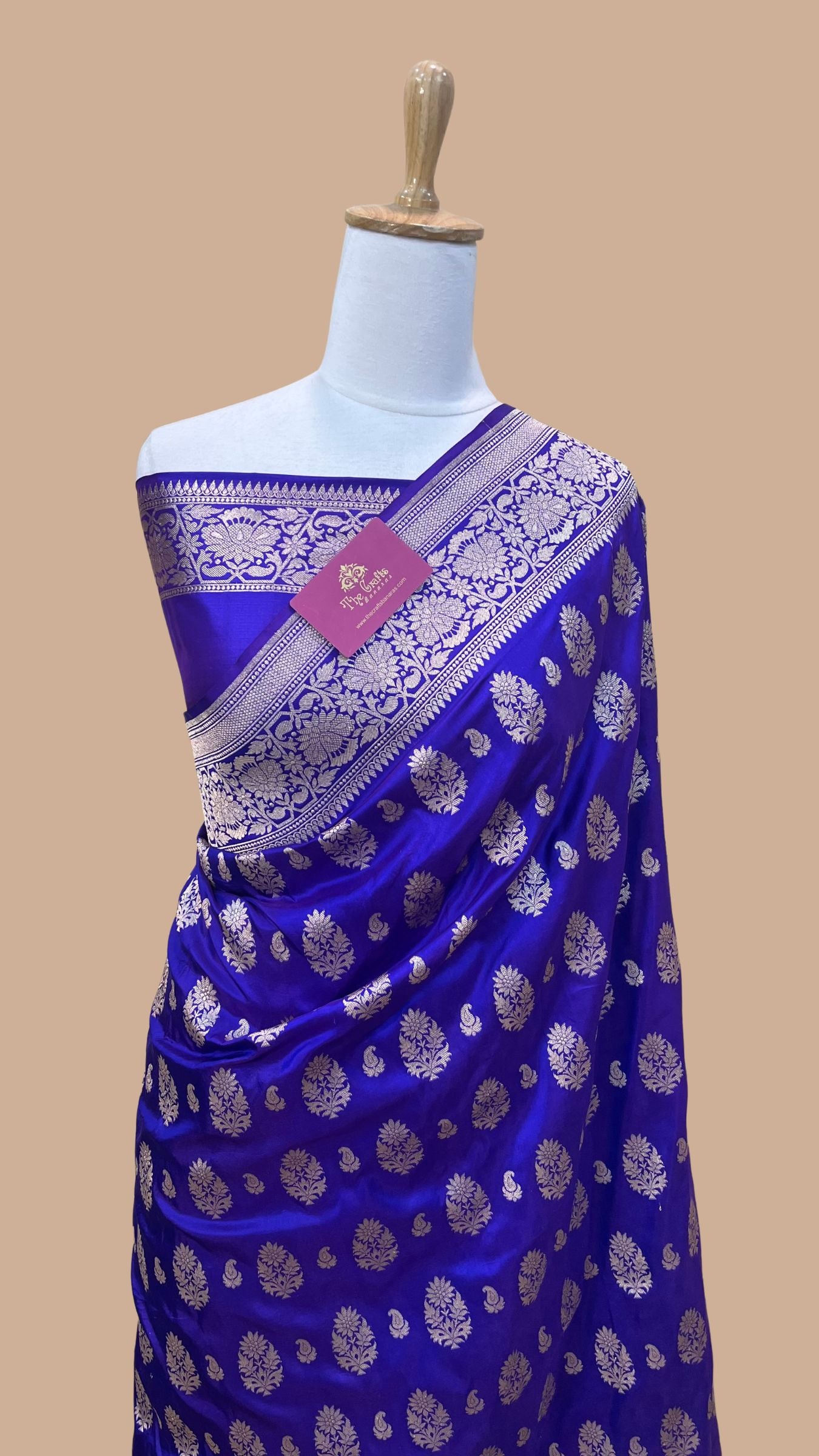 Pure Katan Silk Handloom Banarasi Saree - Jaal work
