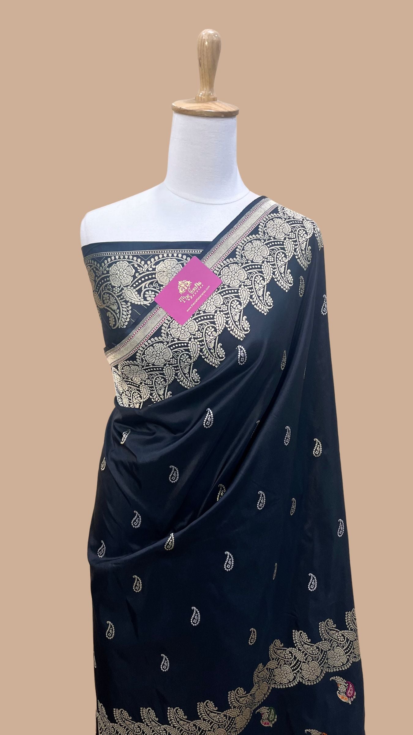 Pure Katan Silk Handloom Banarasi Saree - With Sona Roopa kadhua Motifs