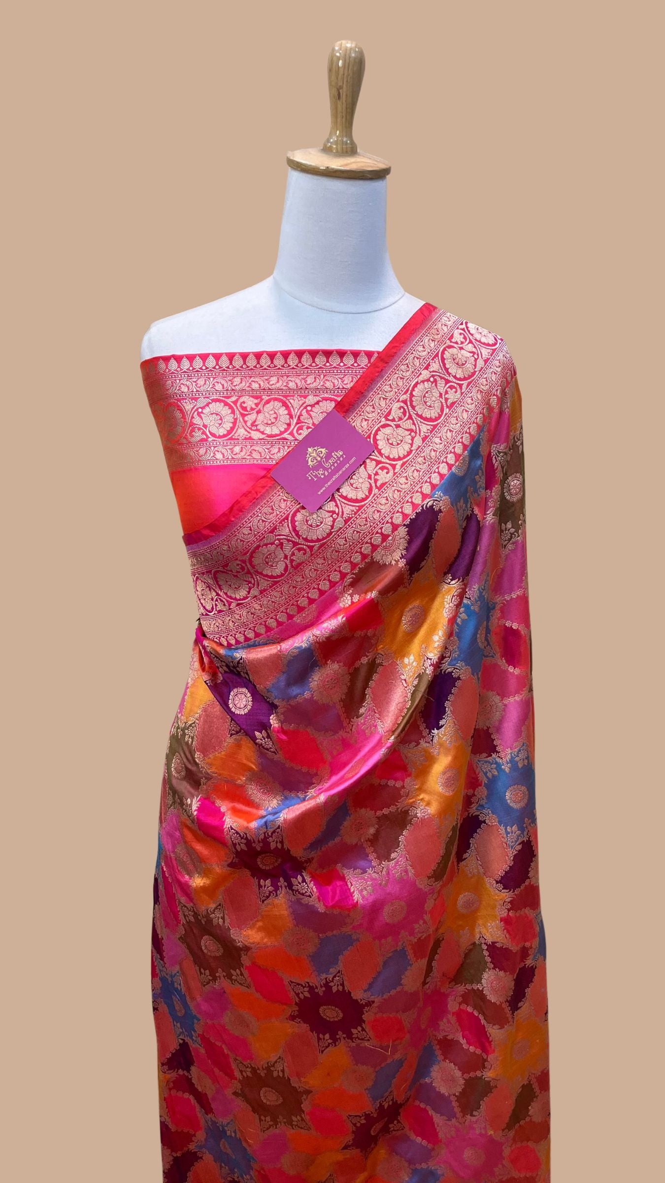 Rangkat Pure Katan Silk Handloom Banarasi Saree - Jaal Work With Meenakari