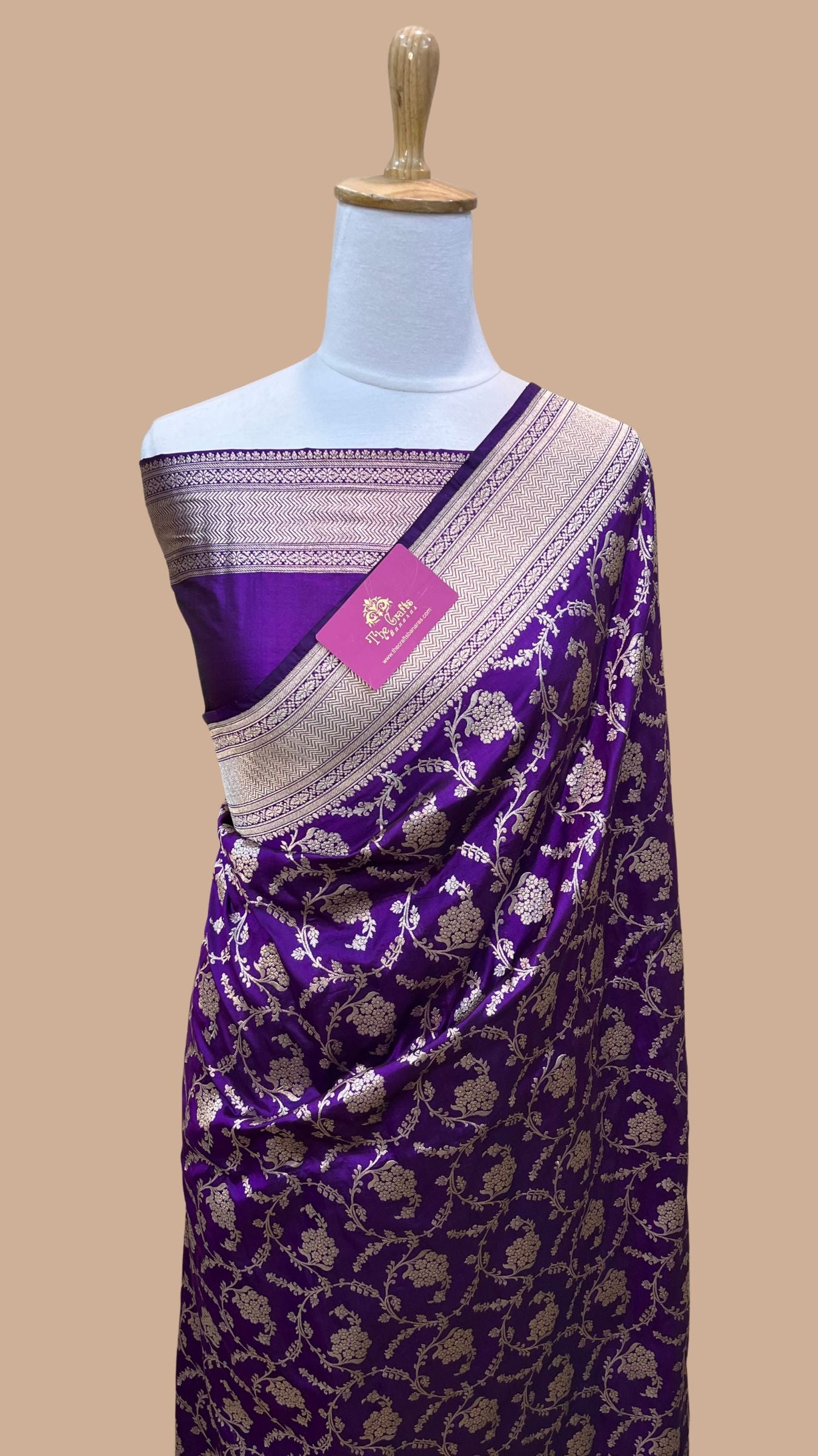 Pure Katan Silk Handloom Banarasi Saree - Jaal work
