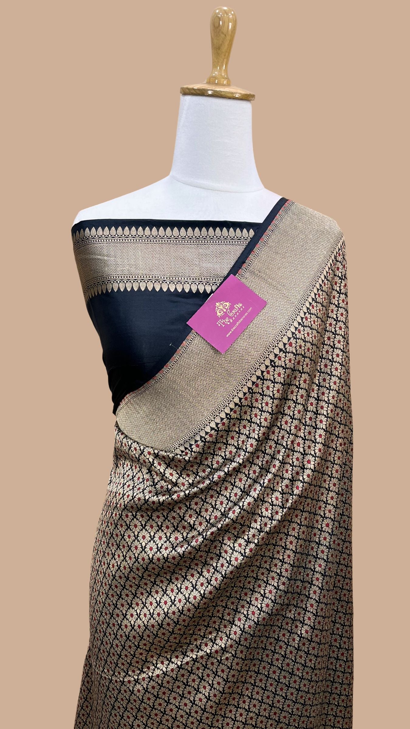 Pure Katan Silk Handloom Banarasi Saree - Tanchui Brocade Meena