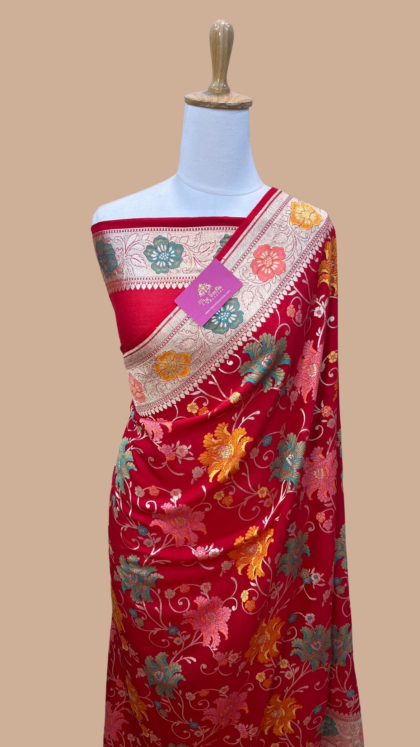 Pure Munga SIlk Handloom Banarasi Saree - Jaal With Meenakari