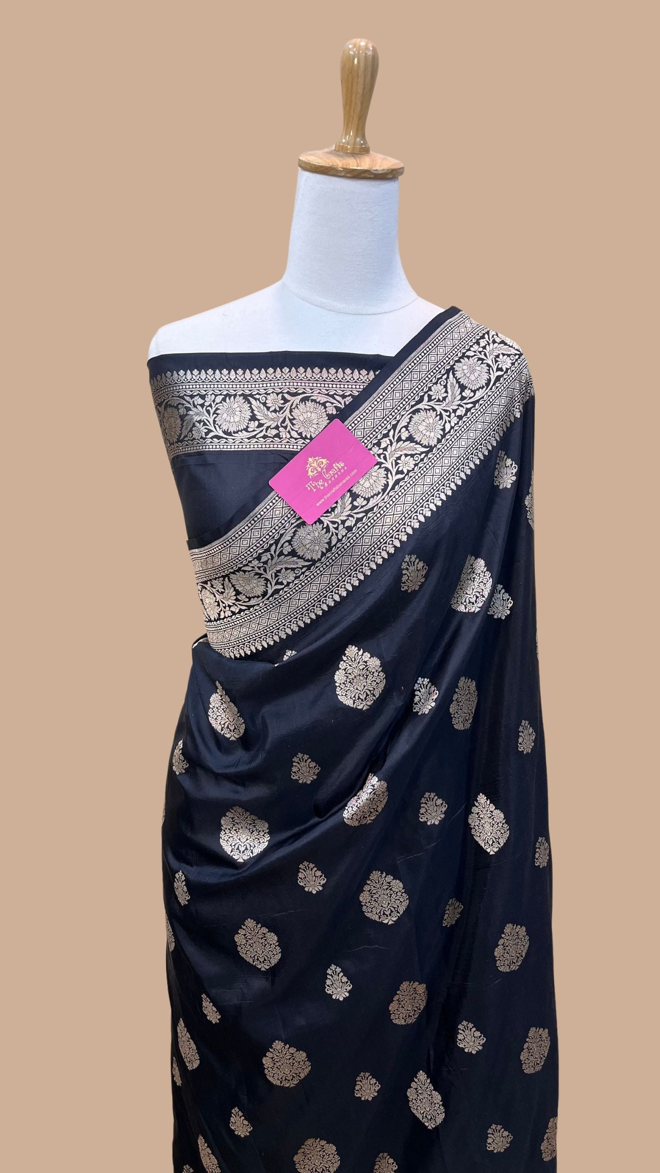 Pure Katan Silk Handloom Banarasi Saree - Jaal work